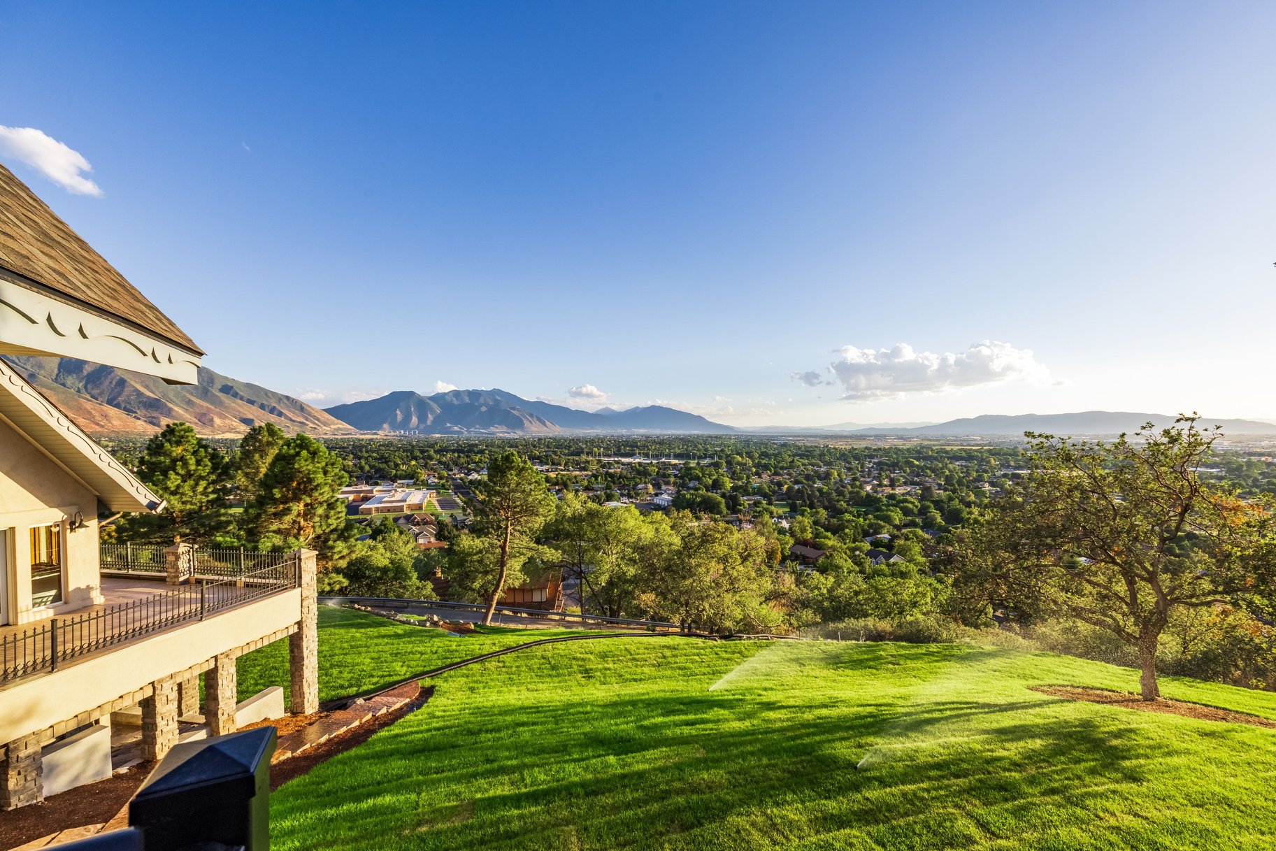  European Estate with Huge Views of the Valley - 物件實景