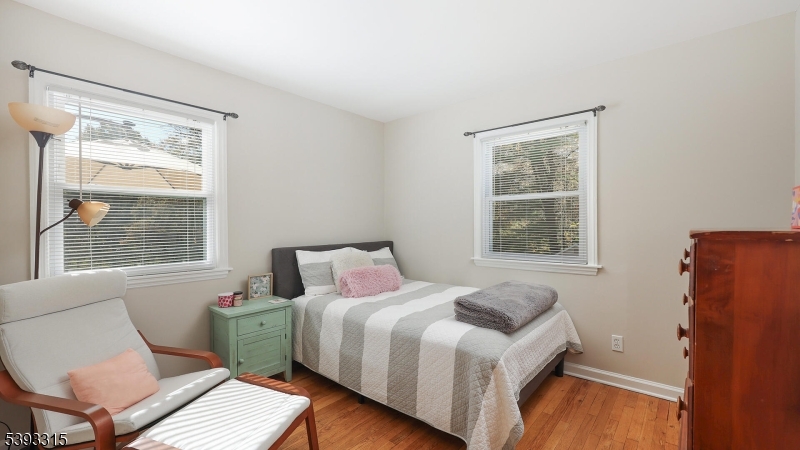 East Amwell Twp., New Jersey, 08551, United States, 4 Bedrooms Bedrooms, ,2 BathroomsBathrooms,Residential,For Sale,1970218