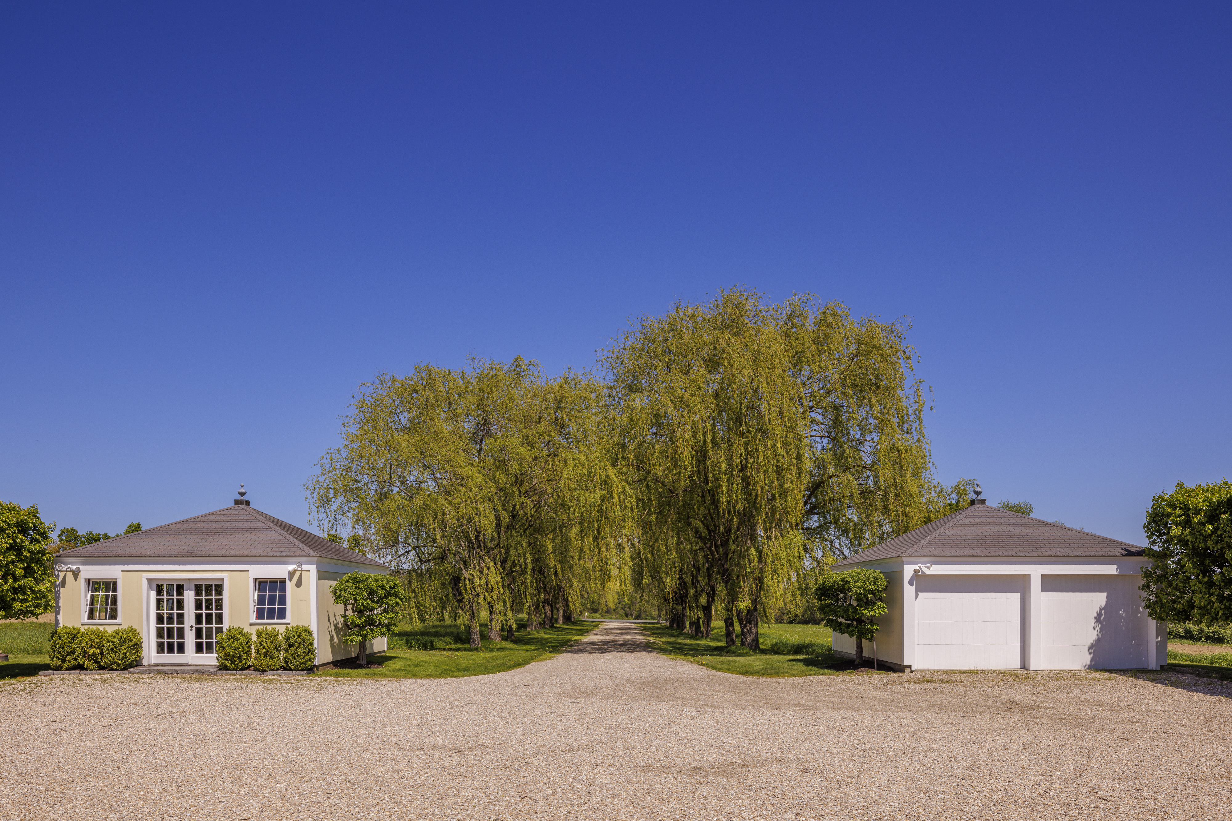  Exquisite Contemporary Neoclassical Villa on Seven Acres with Sweeping Rural Vie - 物件實景