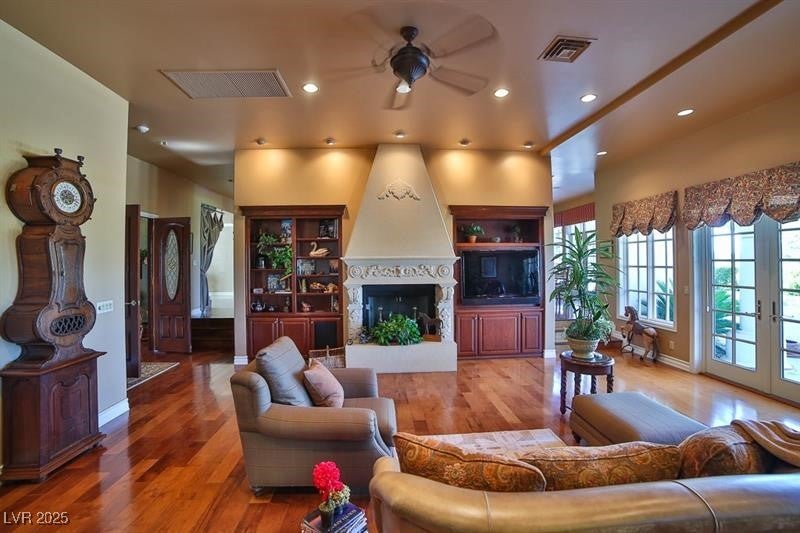 Las Vegas, Nevada, 89113, United States, 4 Bedrooms Bedrooms, ,4 BathroomsBathrooms,Residential,For Sale,1975414