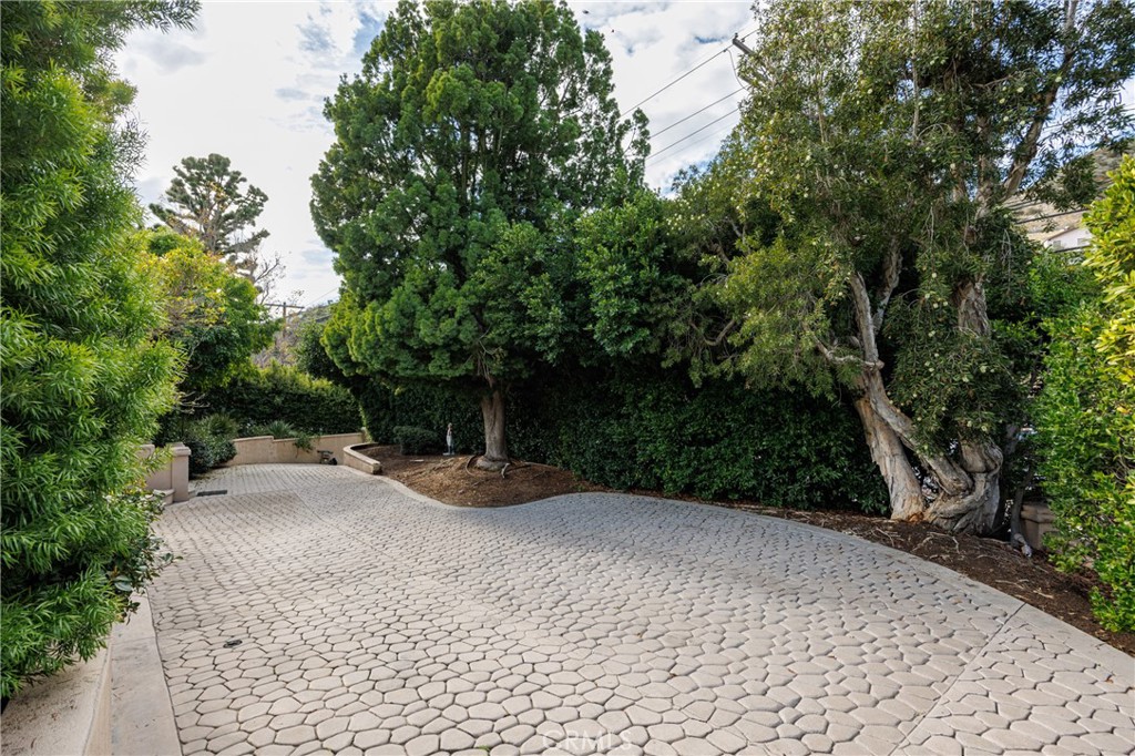 Beverly Hills, California, 90210, United States, 4 Bedrooms Bedrooms, ,5 BathroomsBathrooms,Residential,For Sale,2002159