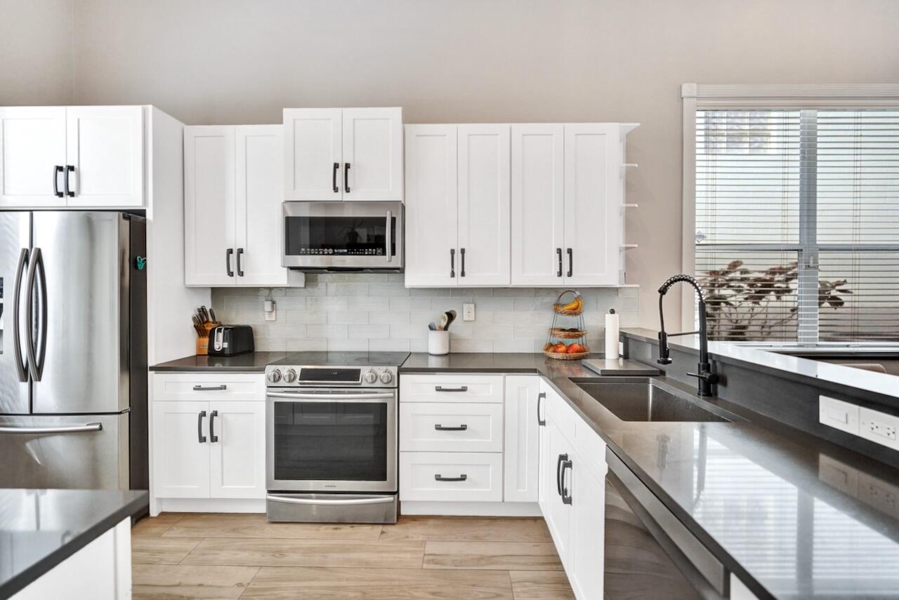 Lake Worth, Florida, 33463, United States, 3 Bedrooms Bedrooms, ,3 BathroomsBathrooms,Residential,For Sale,1940163