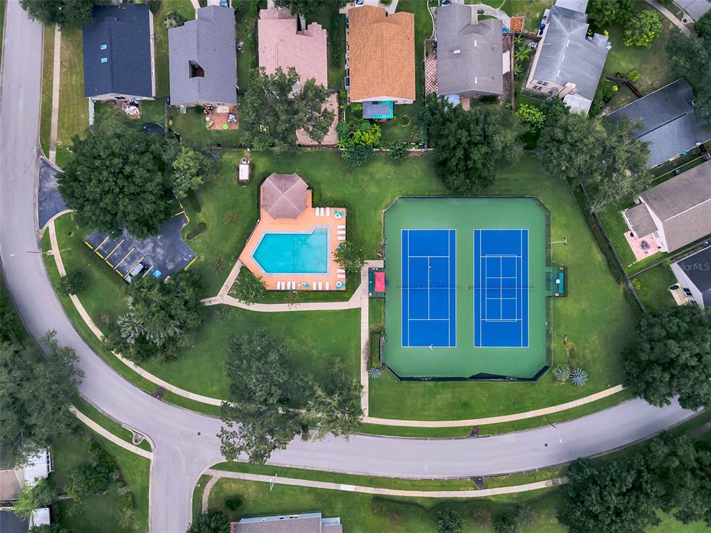 Orlando, Florida, 32817, United States, 4 Bedrooms Bedrooms, ,4 BathroomsBathrooms,Residential,For Sale,1821453