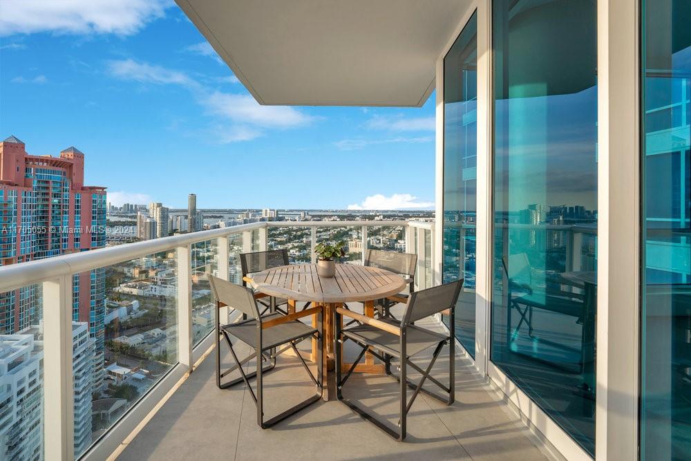 Miami Beach, Florida, 33139, United States, 2 Bedrooms Bedrooms, ,3 BathroomsBathrooms,Residential,For Sale,1877481