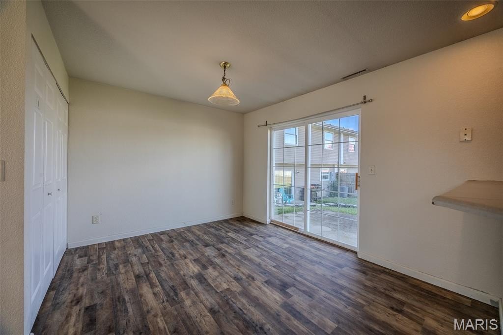 Lebanon, Missouri, 65536, United States, ,Residential,For Sale,1990490