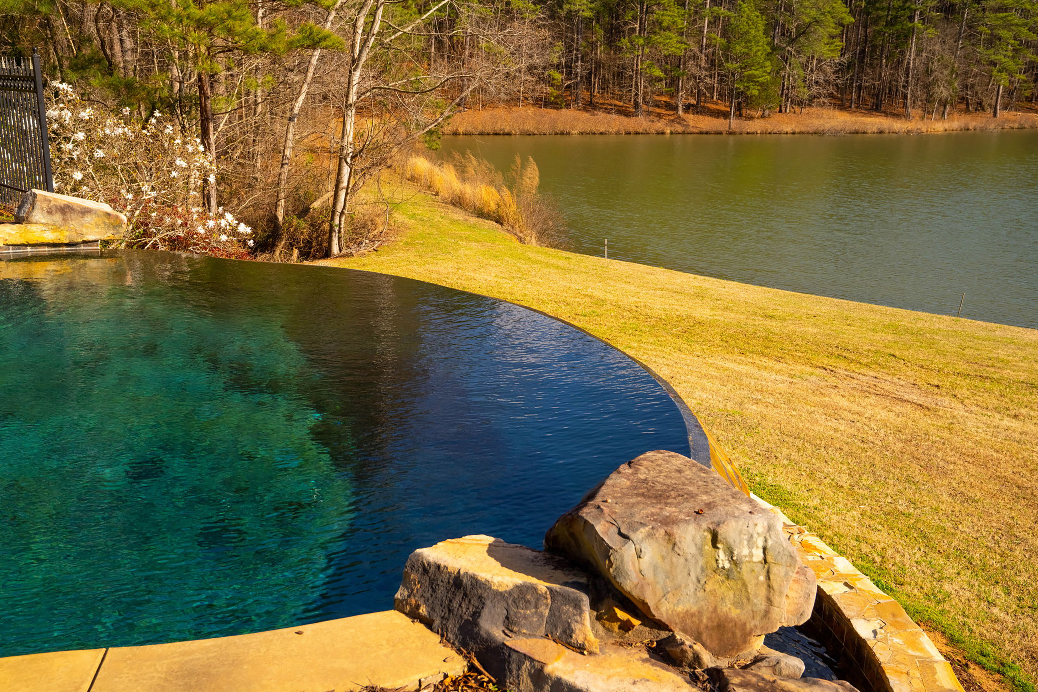  89 Acre +/- Equestrian Estate with Private Lake - 物件實景