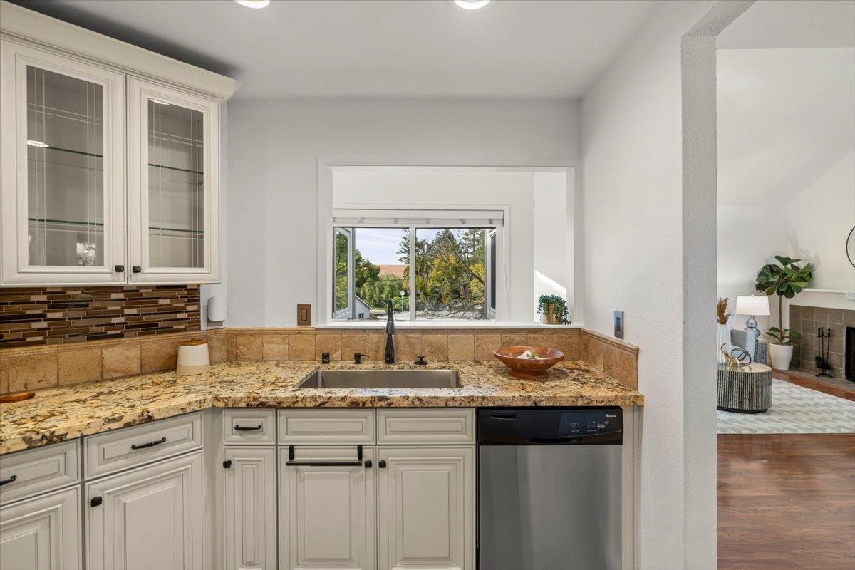 San Jose, California, 95124, United States, 2 Bedrooms Bedrooms, ,2 BathroomsBathrooms,Residential,For Sale,1712924