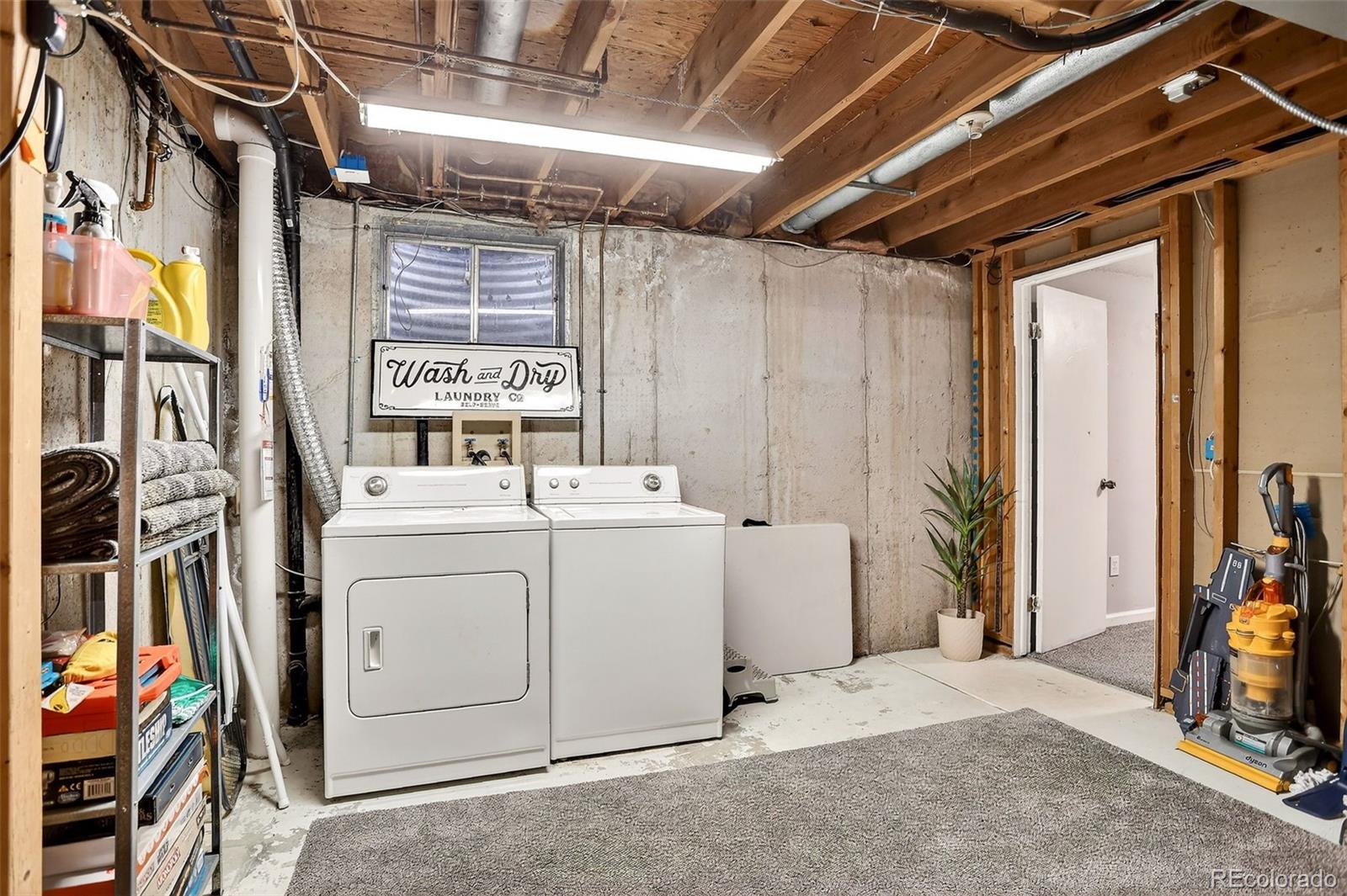 Centennial, Colorado, 80015, United States, 4 Bedrooms Bedrooms, ,2 BathroomsBathrooms,Residential,For Sale,1988993