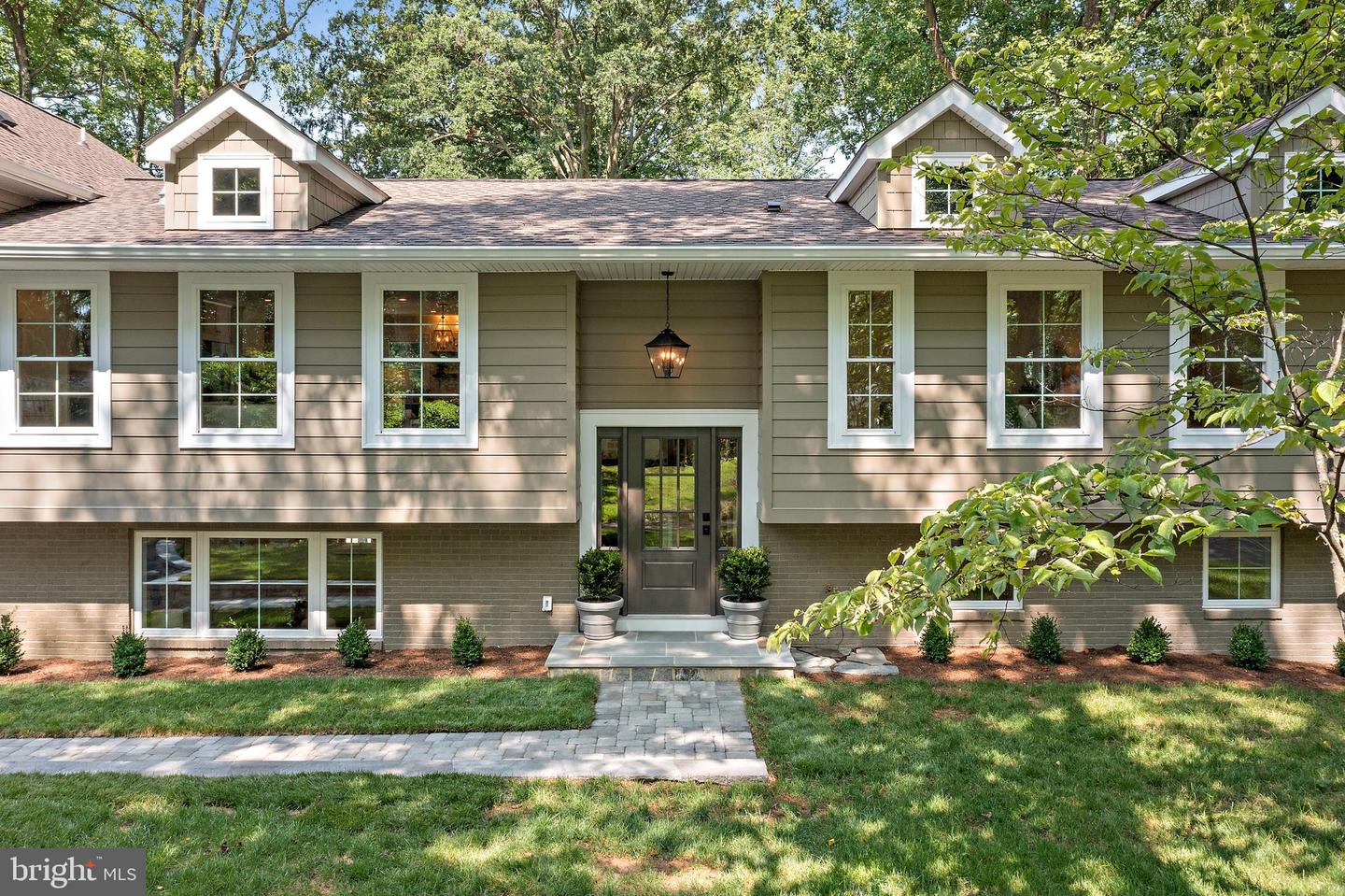 Annapolis, Maryland, 21403, United States, 4 Bedrooms Bedrooms, ,5 BathroomsBathrooms,Residential,For Sale,1900943