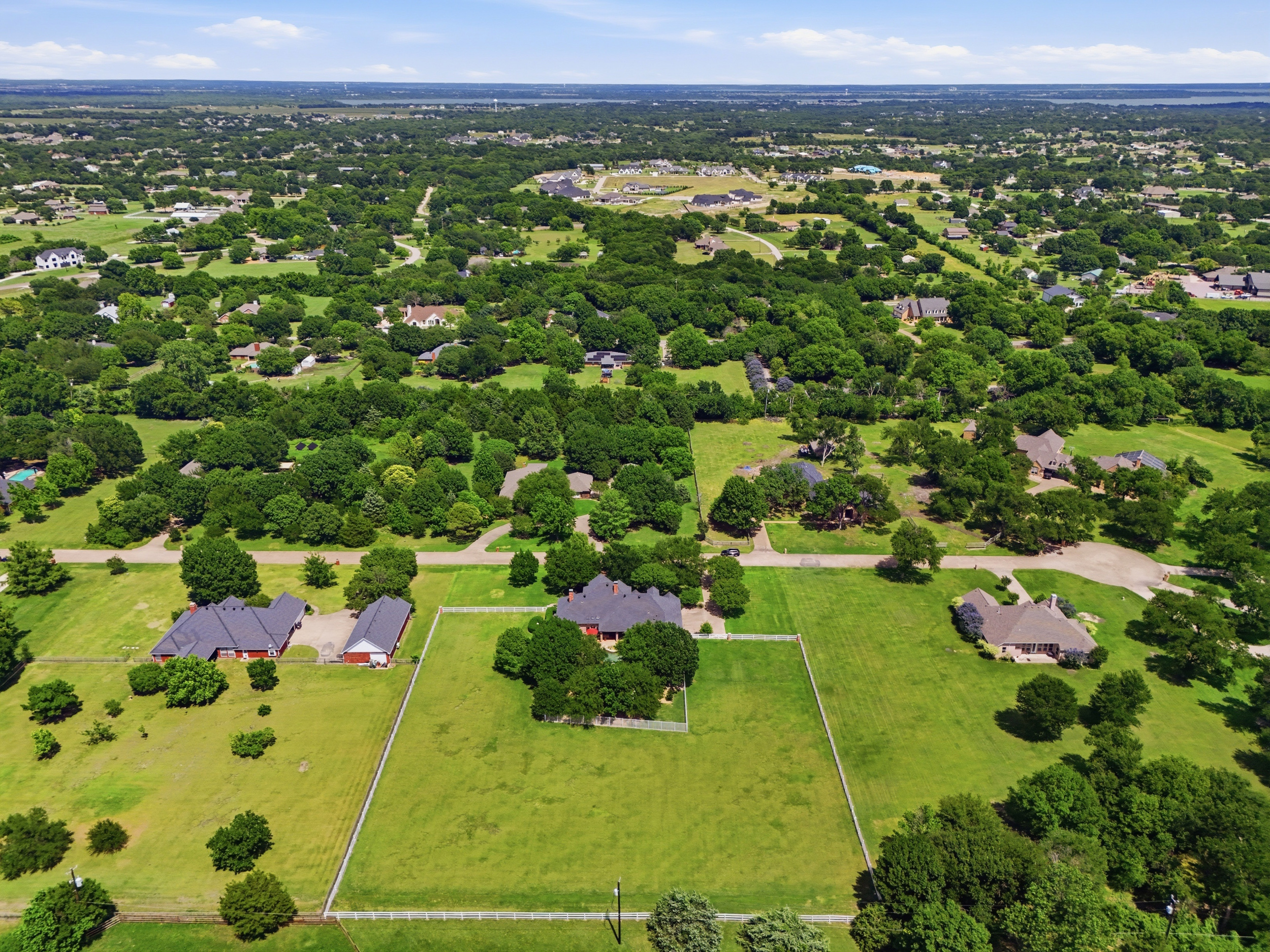  2 Acres of Country Living in Lucas, Texas - 物件實景