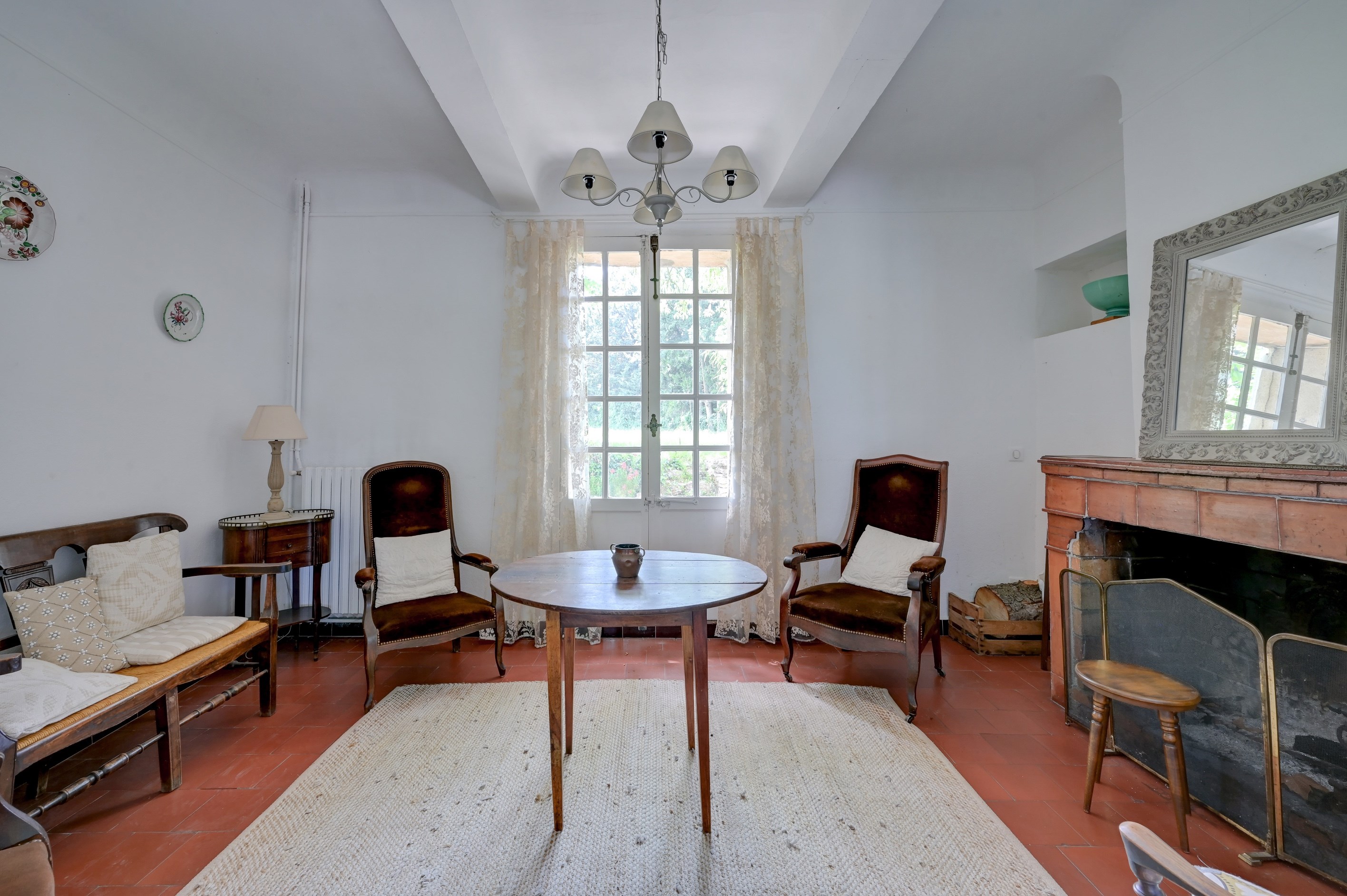  Rare on the market – Farmhouse for full renovation – North Aix-en-Provence - 物件實景