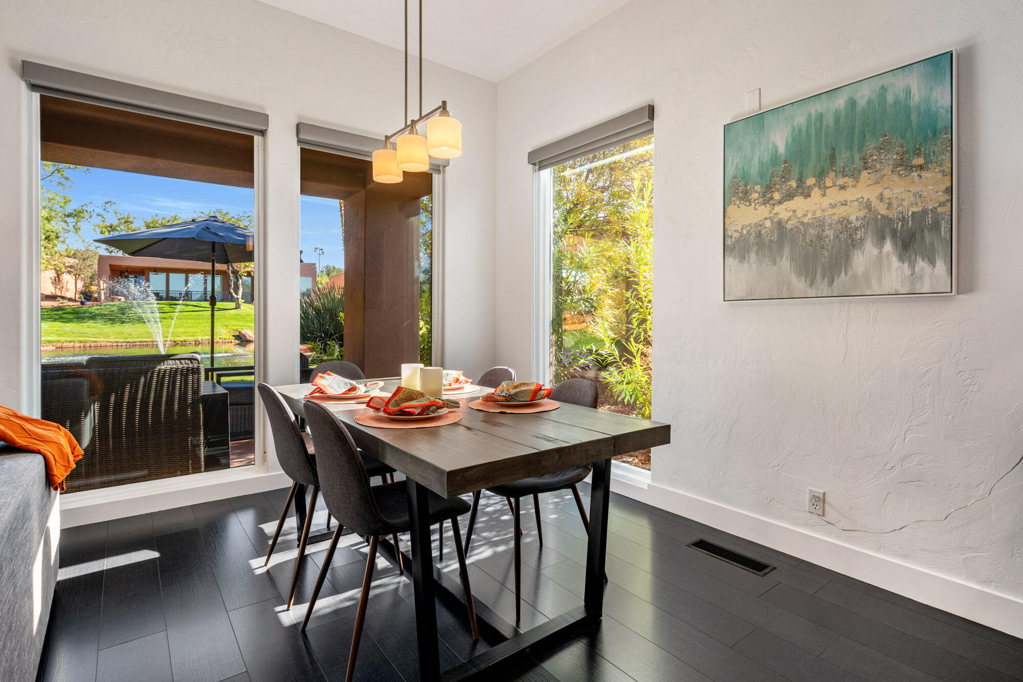 St George, Utah, 84770, United States, 2 Bedrooms Bedrooms, ,Residential,For Sale,1991910