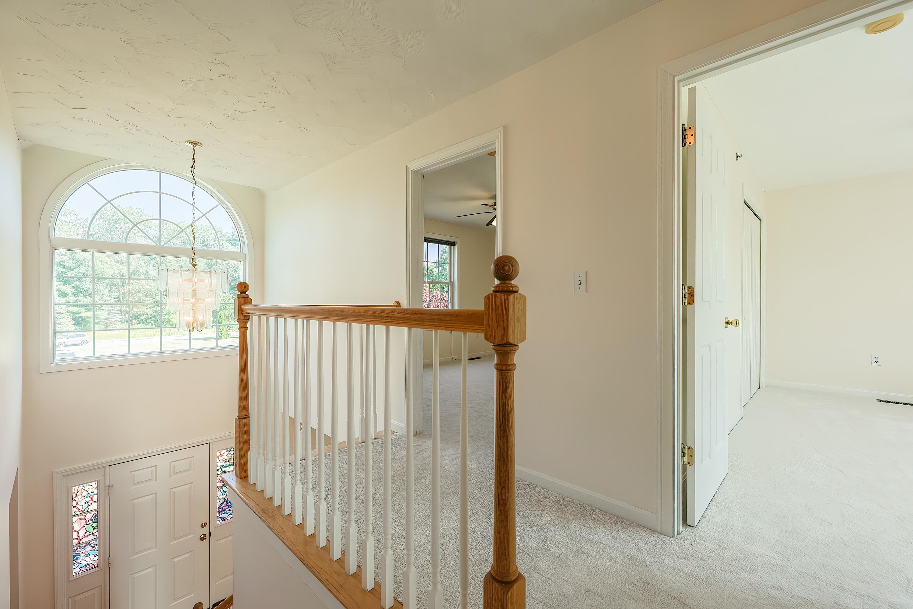 Derry, New Hampshire, 03038, United States, 3 Bedrooms Bedrooms, ,2 BathroomsBathrooms,Residential,For Sale,1926194