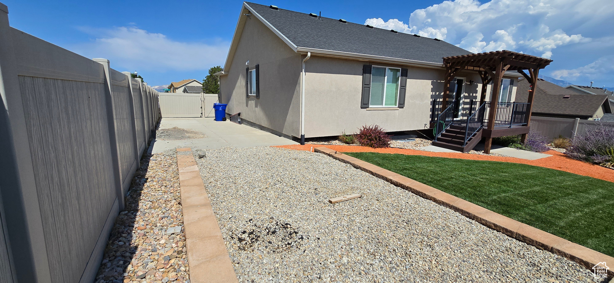 Saratoga Springs, Utah, 84045, United States, 3 Bedrooms Bedrooms, ,2 BathroomsBathrooms,Residential,For Sale,1942303