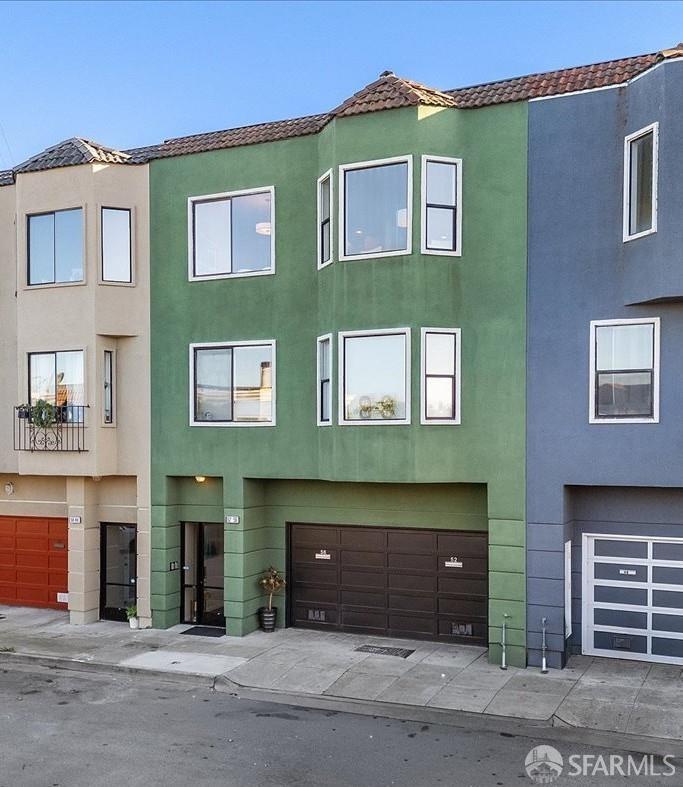 San Francisco, California, 94124, United States, 3 Bedrooms Bedrooms, ,2 BathroomsBathrooms,Residential,For Sale,2001801