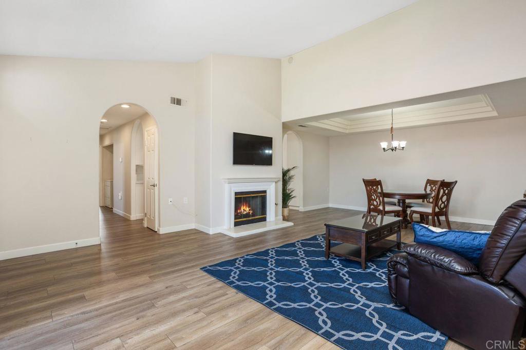 Oceanside, California, 92056, United States, 2 Bedrooms Bedrooms, ,2 BathroomsBathrooms,Residential,For Sale,1942226
