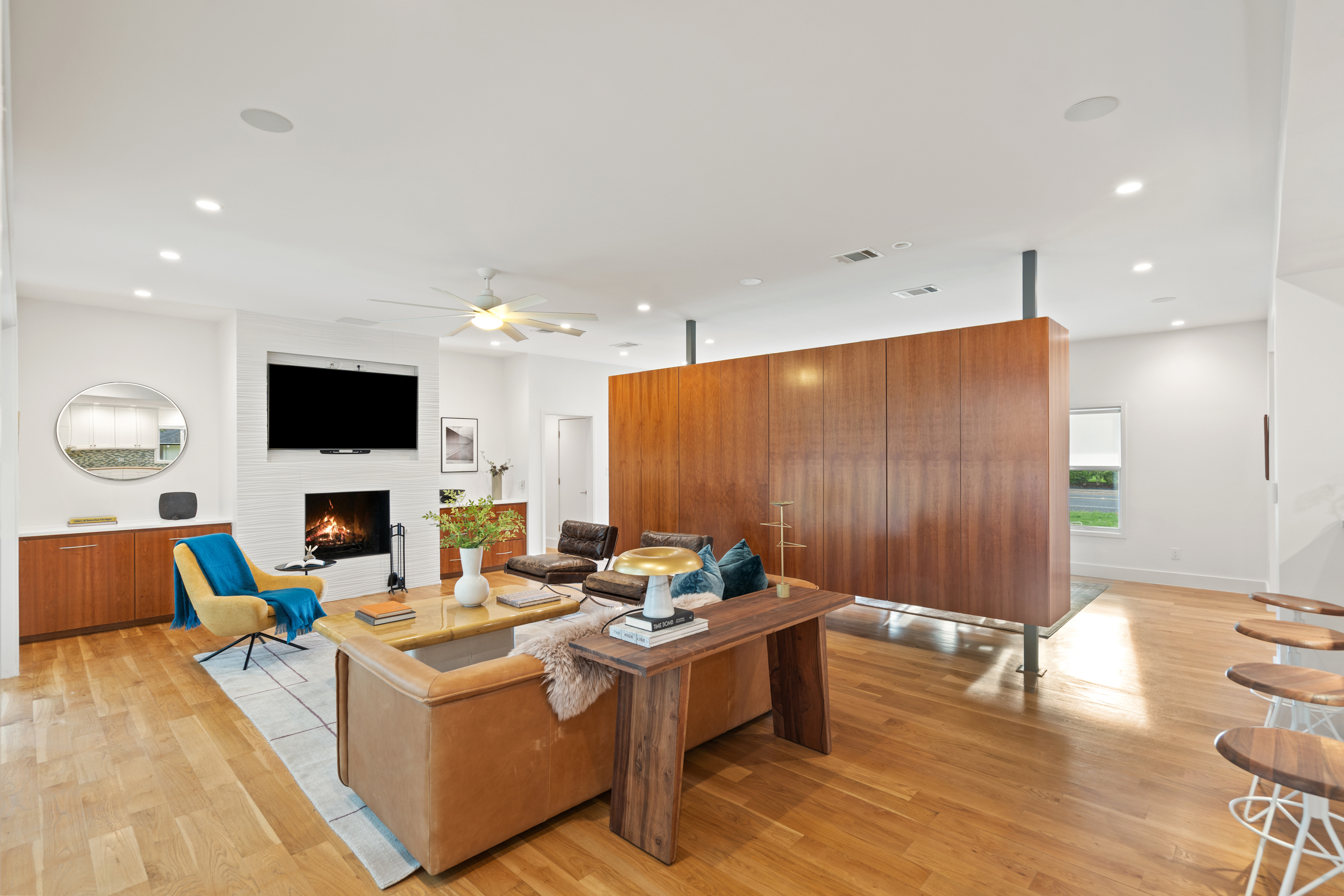  Midcentury Modern NW Hills Off Market - Lap Pool, Huge Windows, Renovated - 物件實景