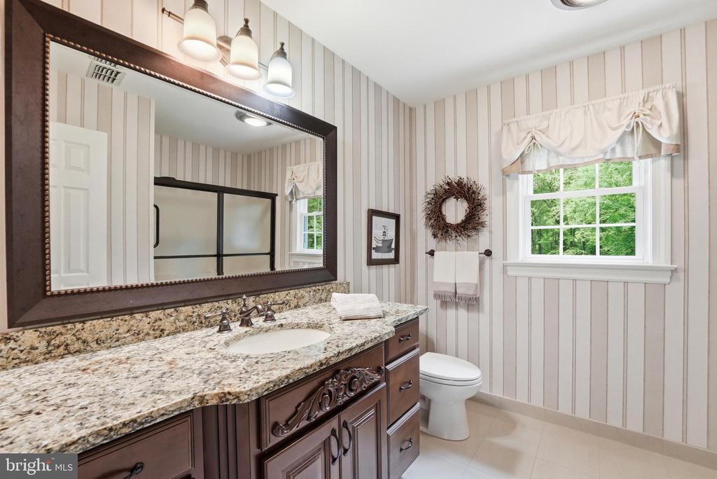 Warrenton, Virginia, 20187, United States, 4 Bedrooms Bedrooms, ,3 BathroomsBathrooms,Residential,For Sale,2048505