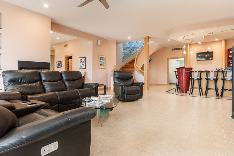 Machesney Park, Illinois, 61115, United States, 4 Bedrooms Bedrooms, ,5 BathroomsBathrooms,Residential,For Sale,2048172