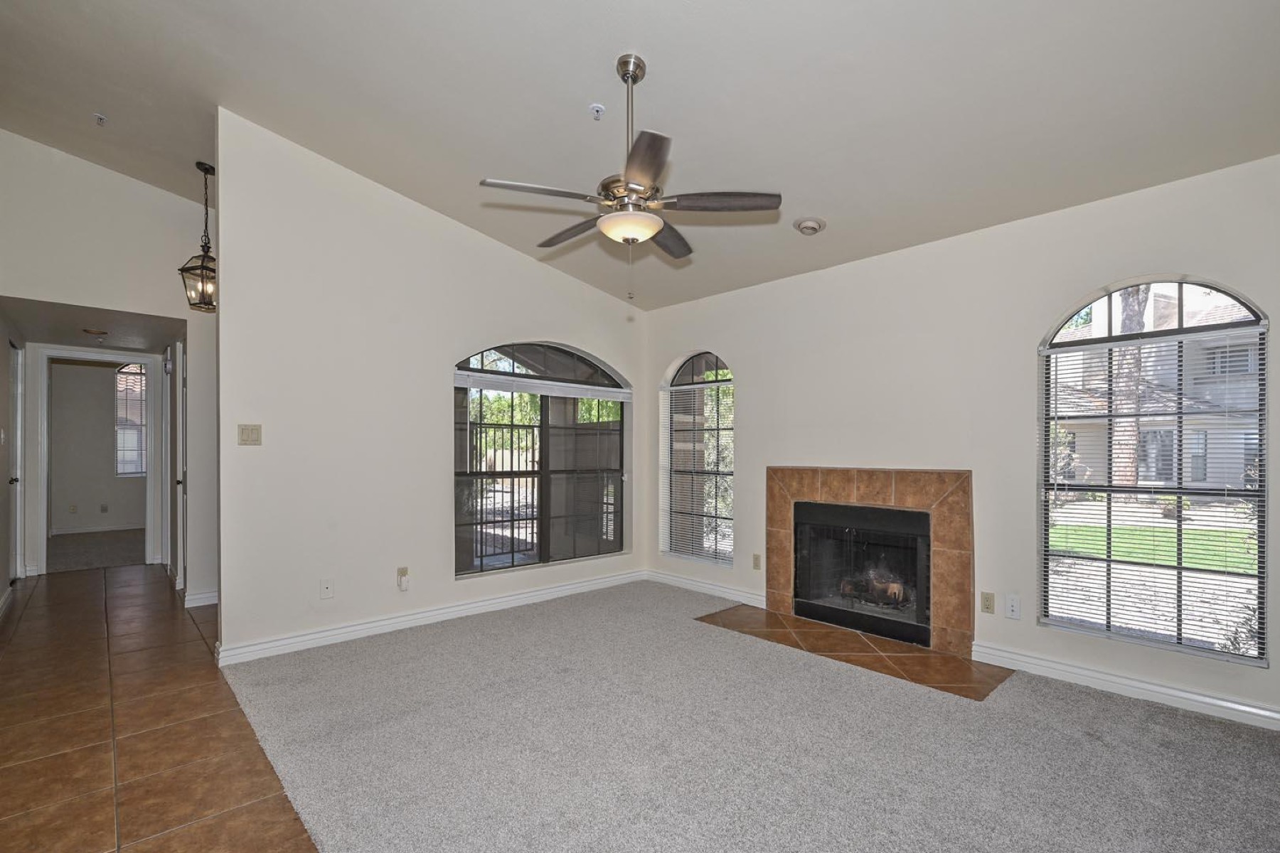  6945 E Cochise Road ¦Paradise Valley, AZ - 物件實景