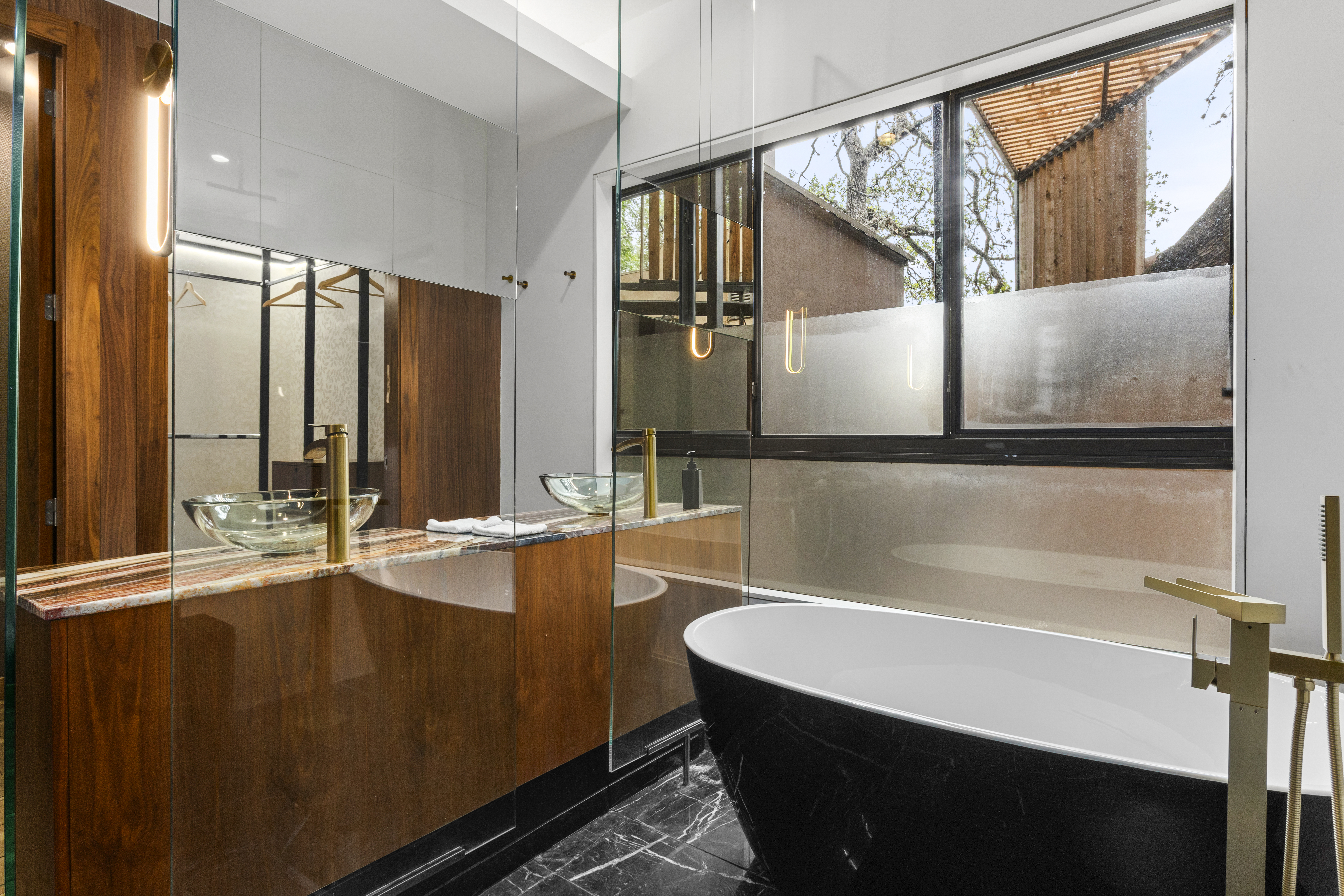  Architectural Masterpiece in Oak Hills - 物件實景
