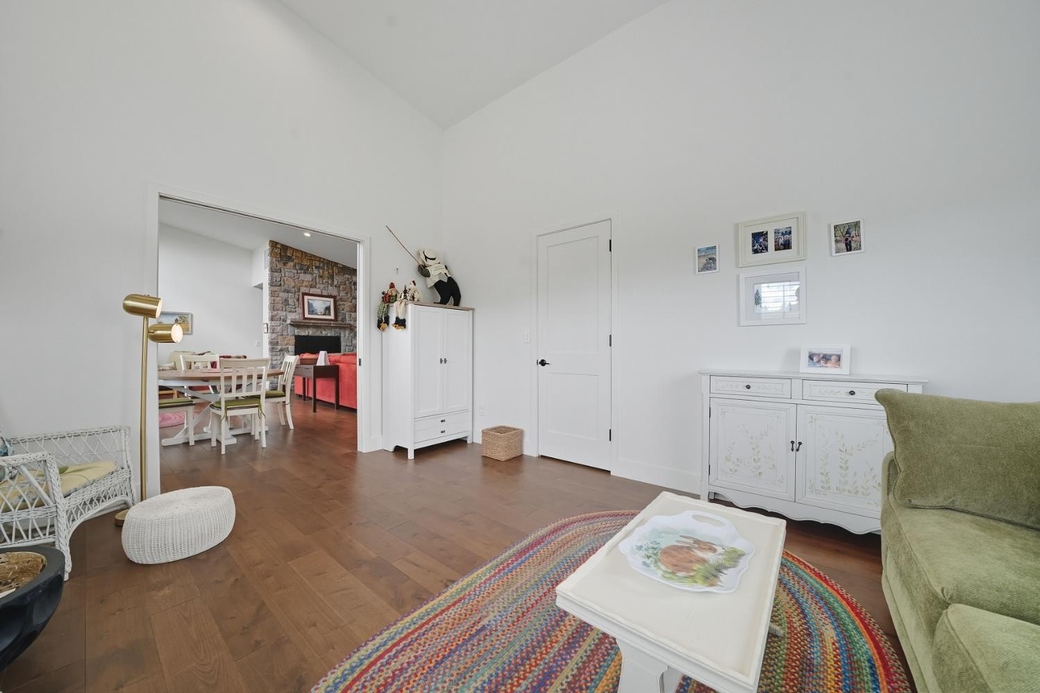 Mountain Ranch, California, 95246, United States, 4 Bedrooms Bedrooms, ,3 BathroomsBathrooms,Residential,For Sale,1976559