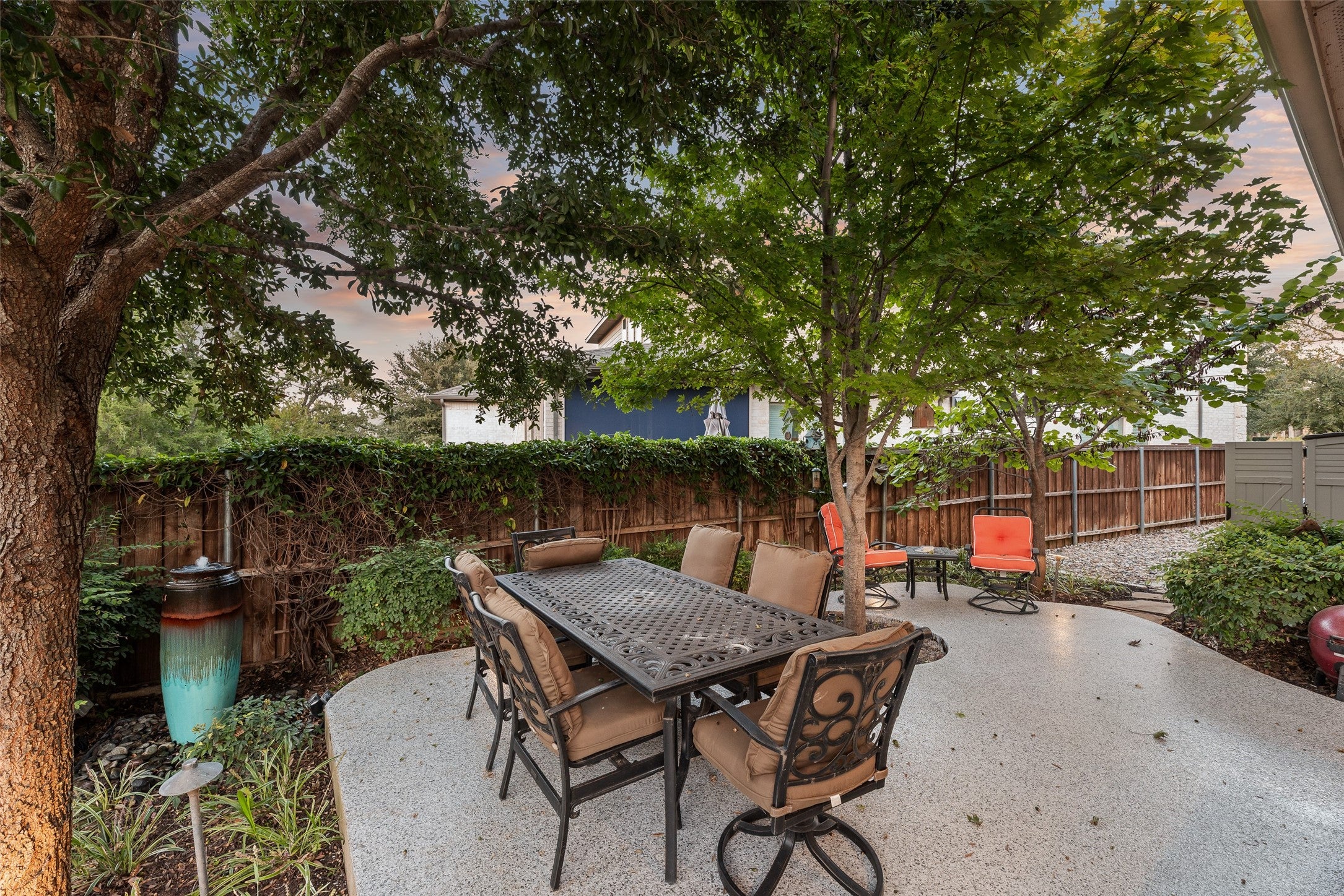 Colleyville, Texas, 76034, United States, 4 Bedrooms Bedrooms, ,5 BathroomsBathrooms,Residential,For Sale,1983129