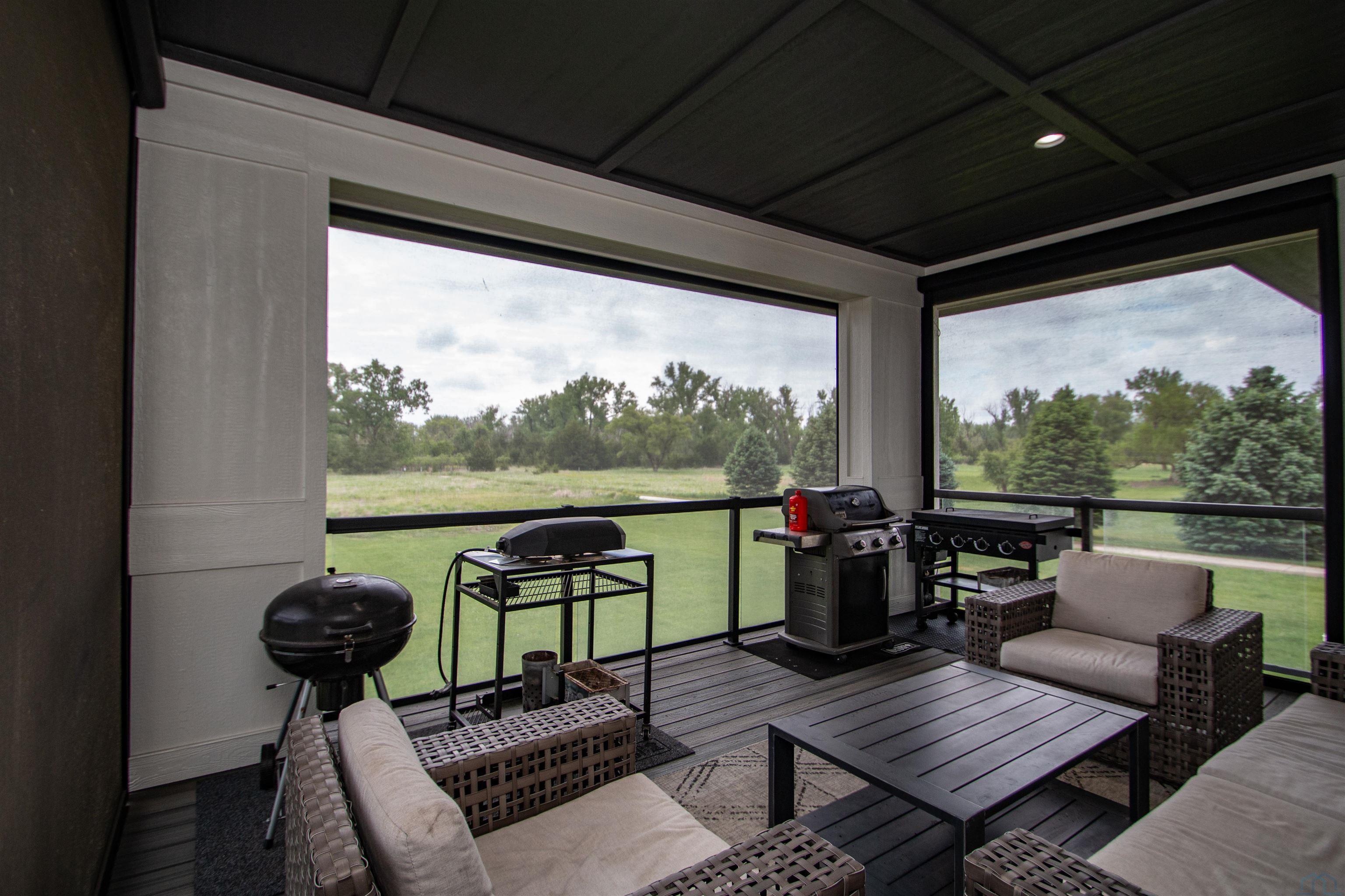 Jefferson, South Dakota, 57038, United States, 6 Bedrooms Bedrooms, ,3 BathroomsBathrooms,Residential,For Sale,1978978