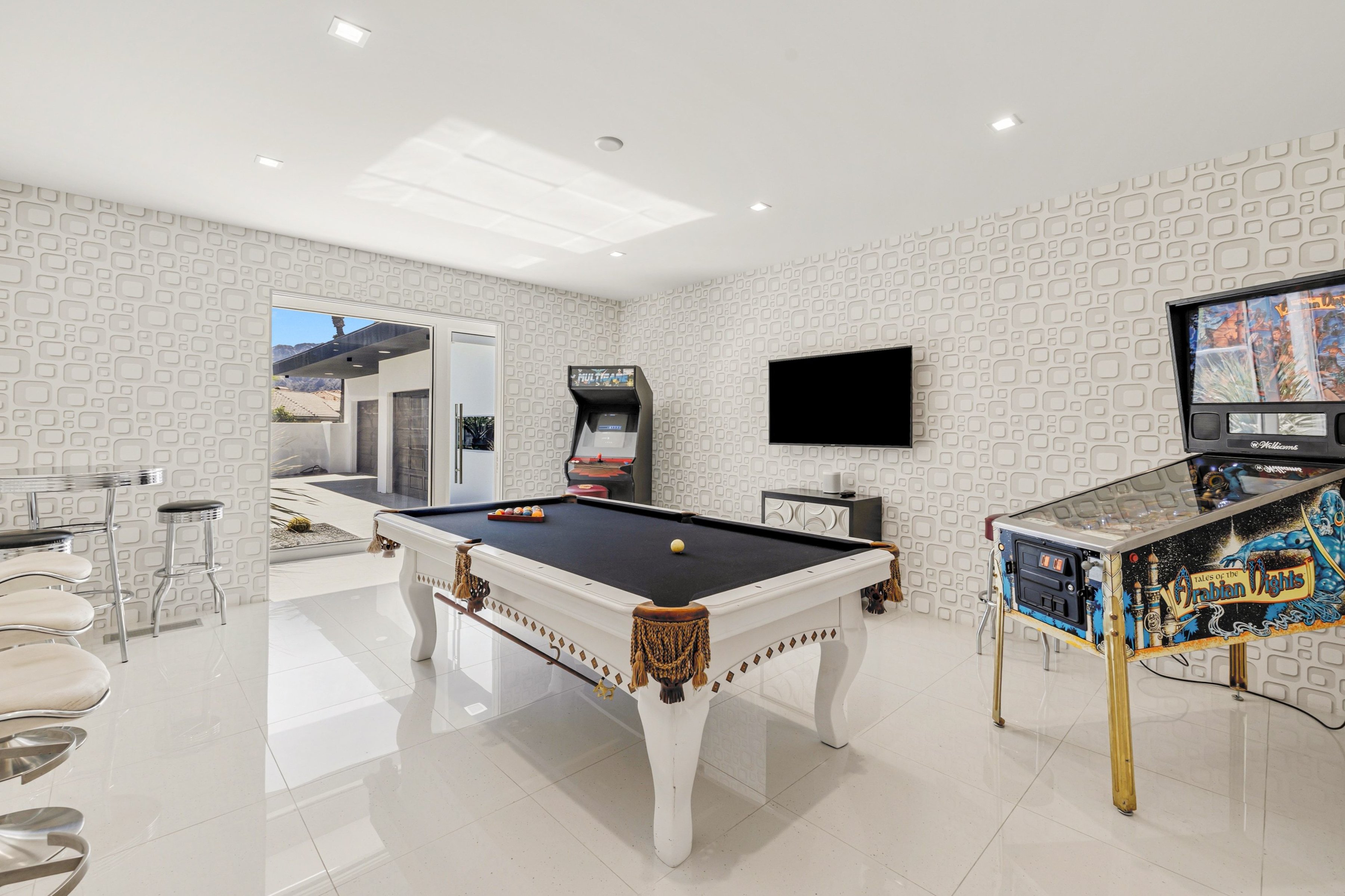  Custom Contemporary On Rare Double Indian Wells Lot - 物件實景