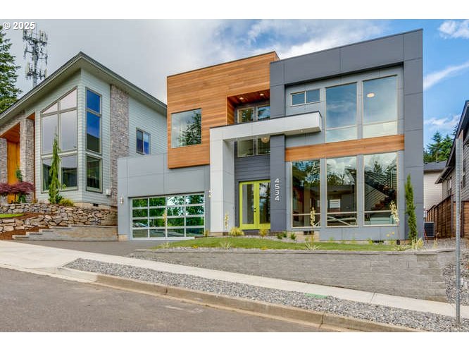 Camas, Washington, 98607, United States, 4 Bedrooms Bedrooms, ,3 BathroomsBathrooms,Residential,For Sale,1826713