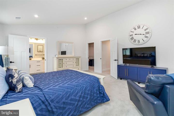 Cheltenham, Pennsylvania, 19012, United States, 3 Bedrooms Bedrooms, ,4 BathroomsBathrooms,Residential,For Sale,1887718