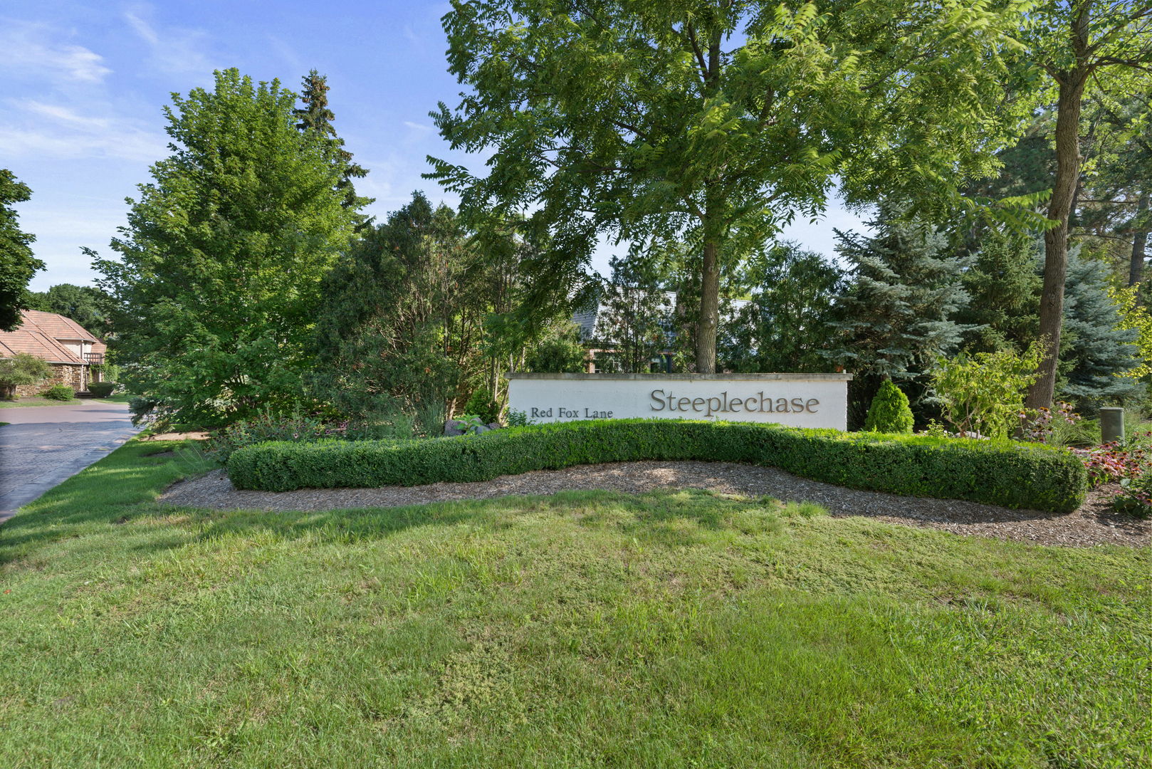 Oak Brook, Illinois, 60523, United States, 7 Bedrooms Bedrooms, ,5 BathroomsBathrooms,Residential,For Sale,1990925