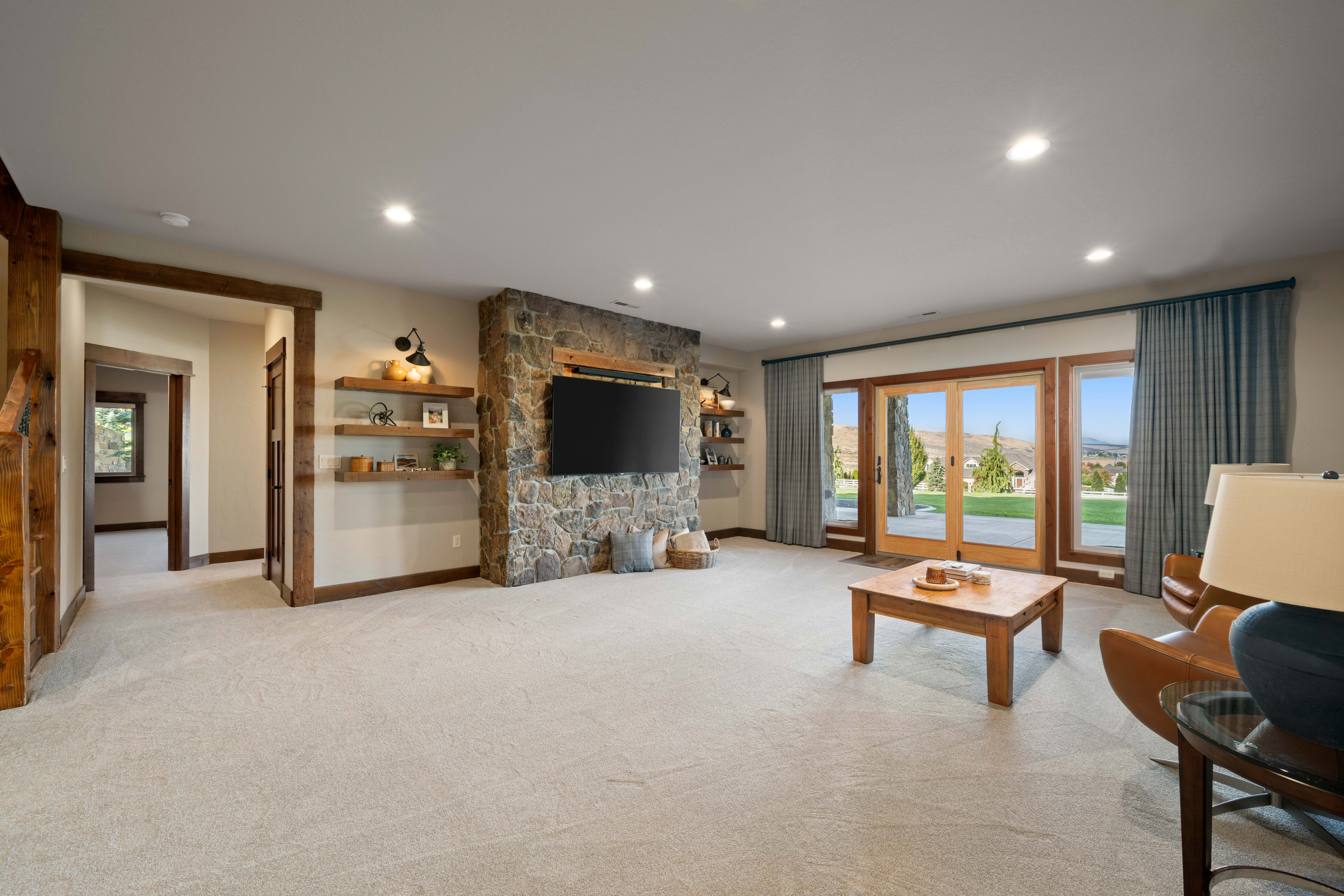  Views 6 Car Garage, Luxury Estate on 4 acres. - 物件實景