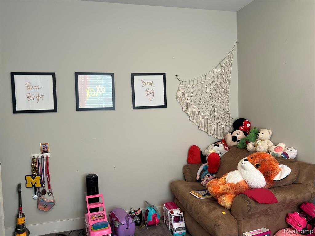 York Township, Michigan, 48176, United States, 4 Bedrooms Bedrooms, ,2 BathroomsBathrooms,Residential,For Sale,1988753