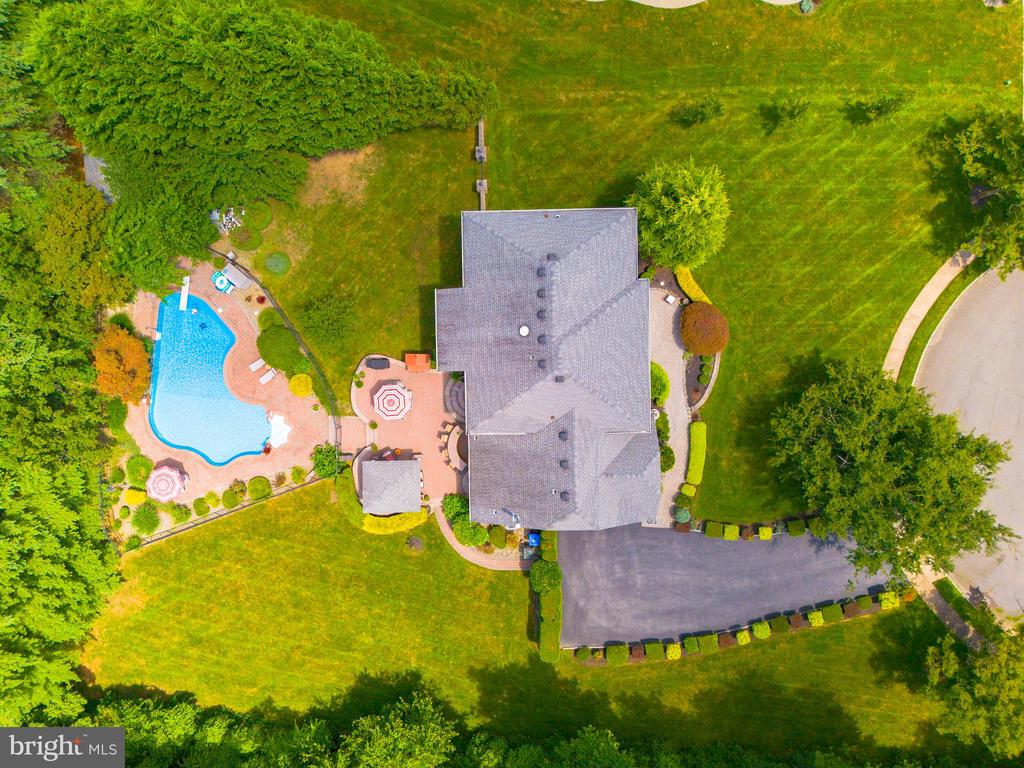 Monroe Township, New Jersey, 08831, United States, 5 Bedrooms Bedrooms, ,4 BathroomsBathrooms,Residential,For Sale,1895133