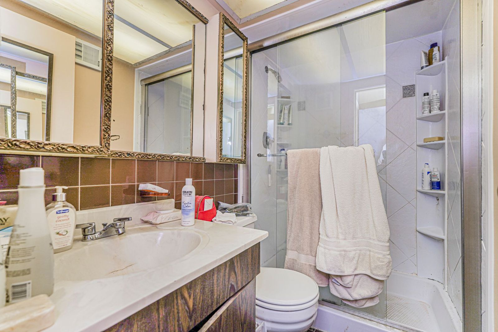 Staten Island, New York, 10312, United States, 4 Bedrooms Bedrooms, ,3 BathroomsBathrooms,Residential,For Sale,1980326