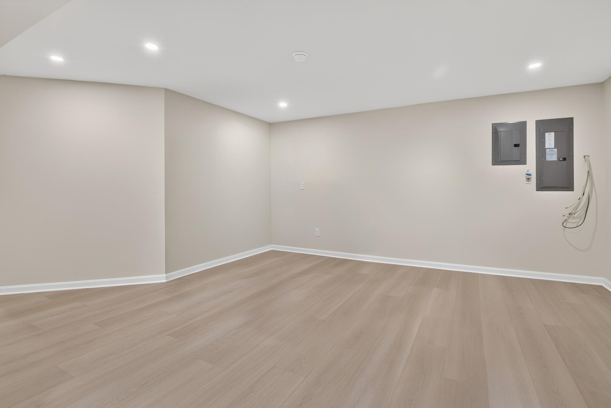  13621 Pine View Lane, Rockville, MD 20850 - 物件實景