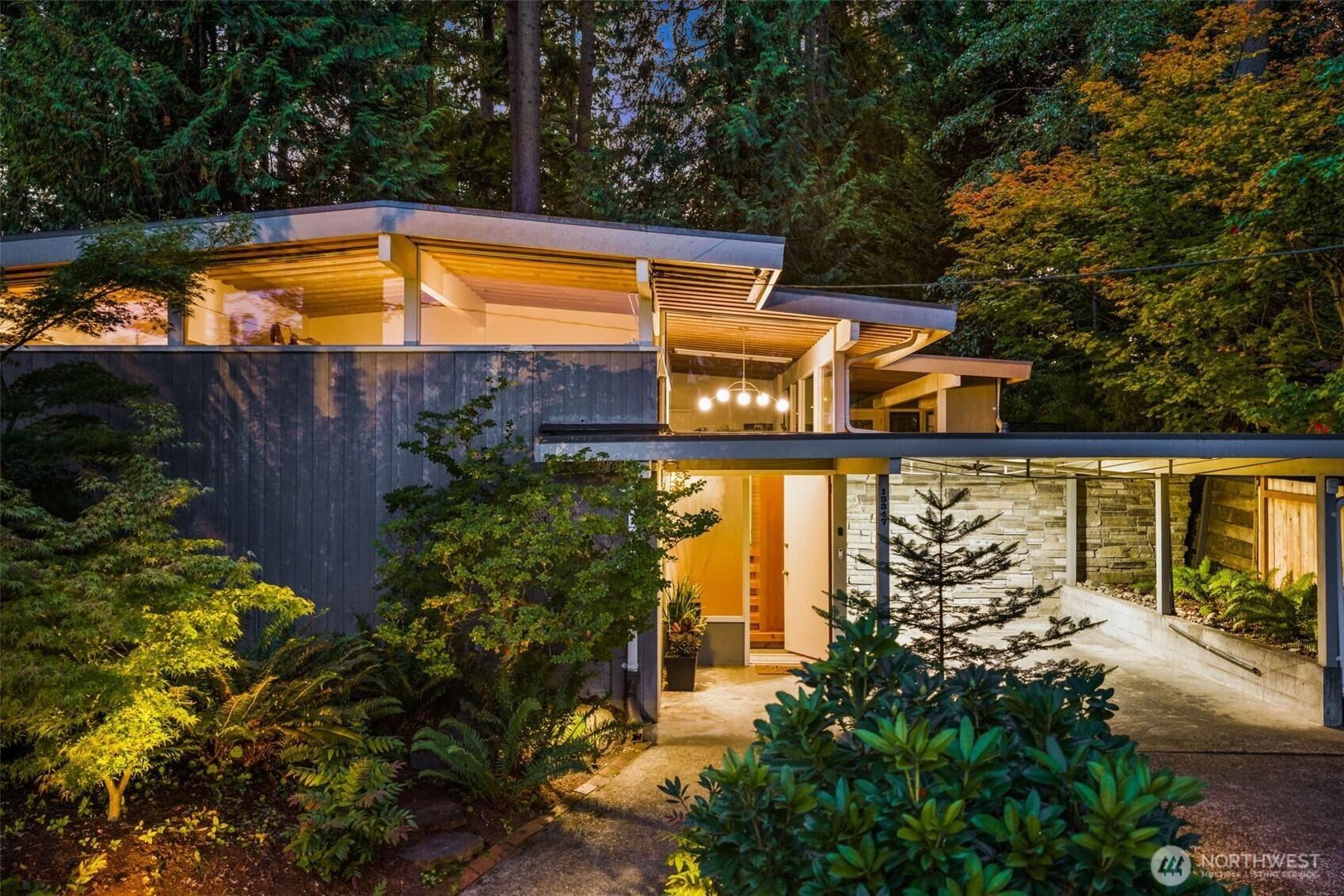 12th Ave, Seattle, WA 98125