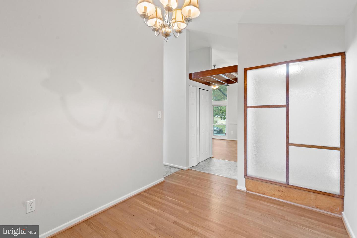 Springfield, Virginia, 22150, United States, 3 Bedrooms Bedrooms, ,2 BathroomsBathrooms,Residential,For Sale,1969546