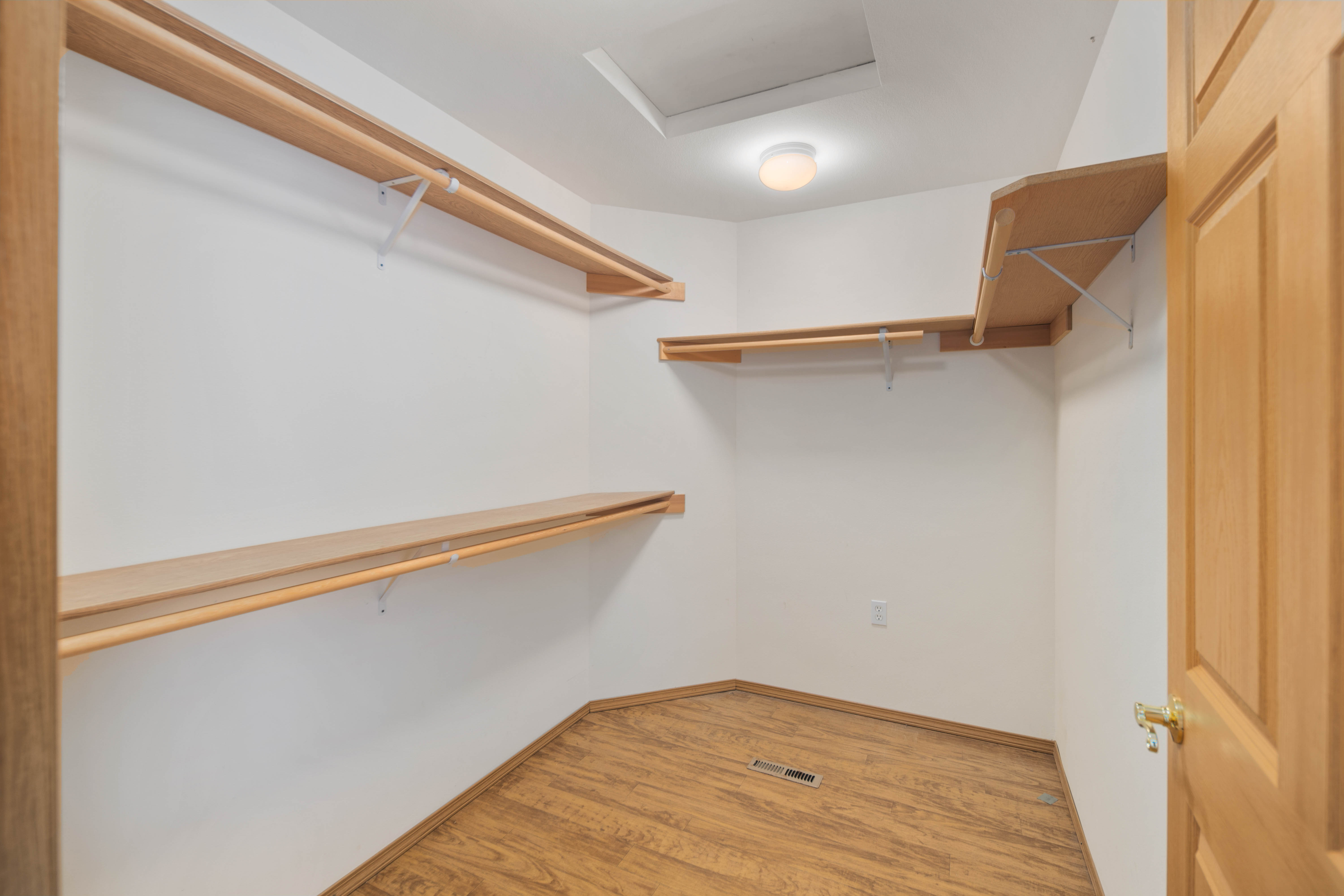  2220 Williams Rd, Oak Harbor, WA 98277 - 物件實景