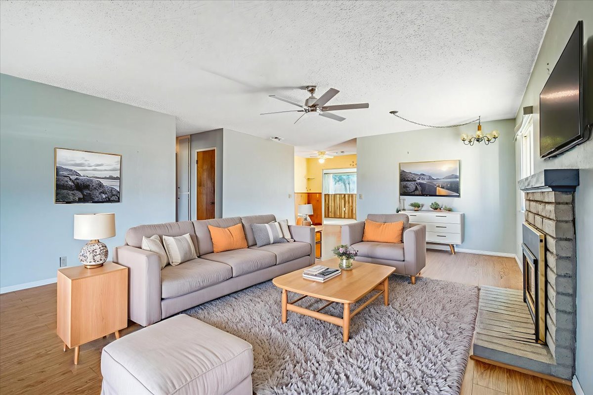 Lompoc, California, 93436, United States, 3 Bedrooms Bedrooms, ,2 BathroomsBathrooms,Residential,For Sale,1991167