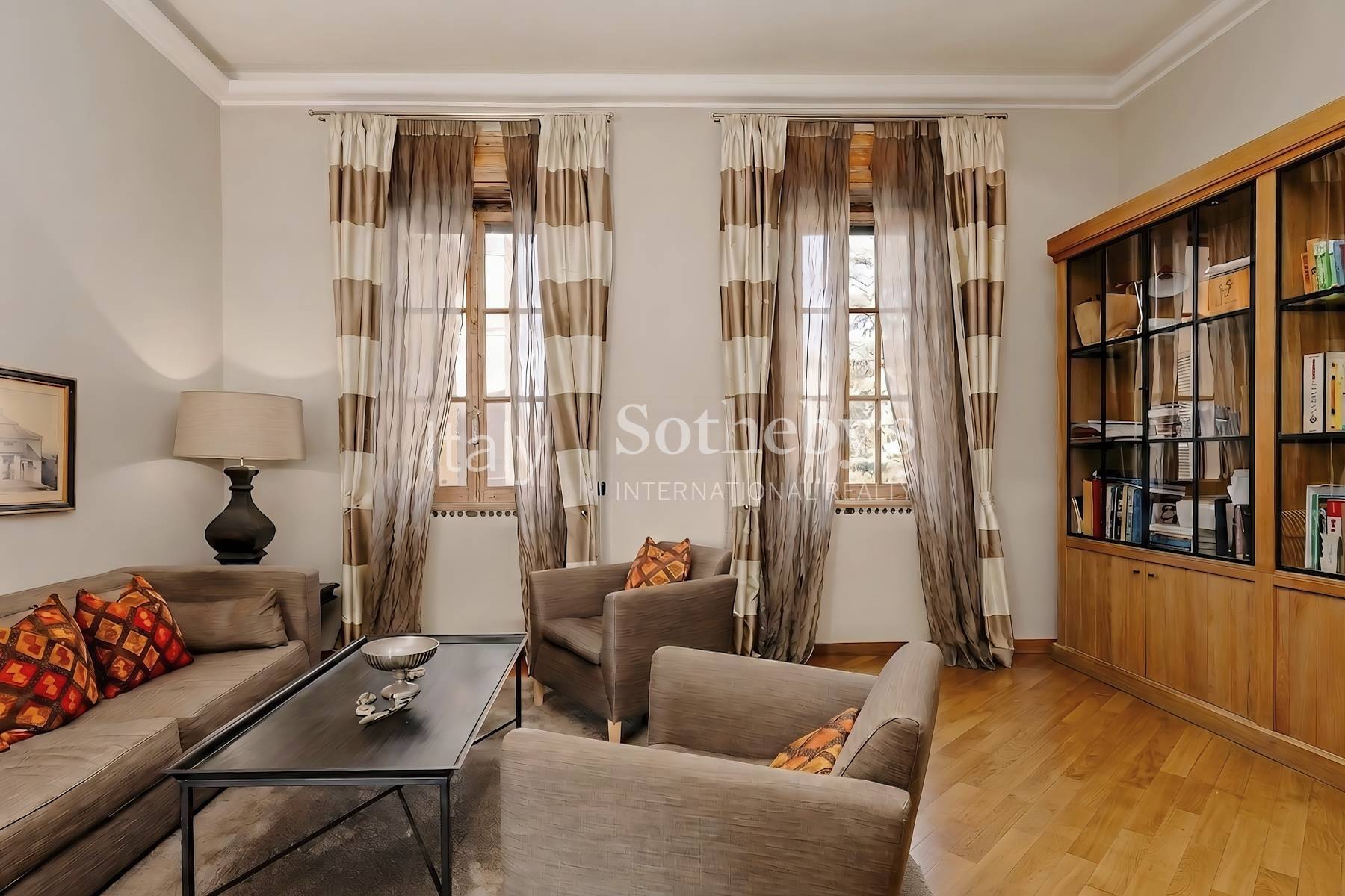  Elegant Liberty-Style Apartment on Via Monte Zebio - 物件實景