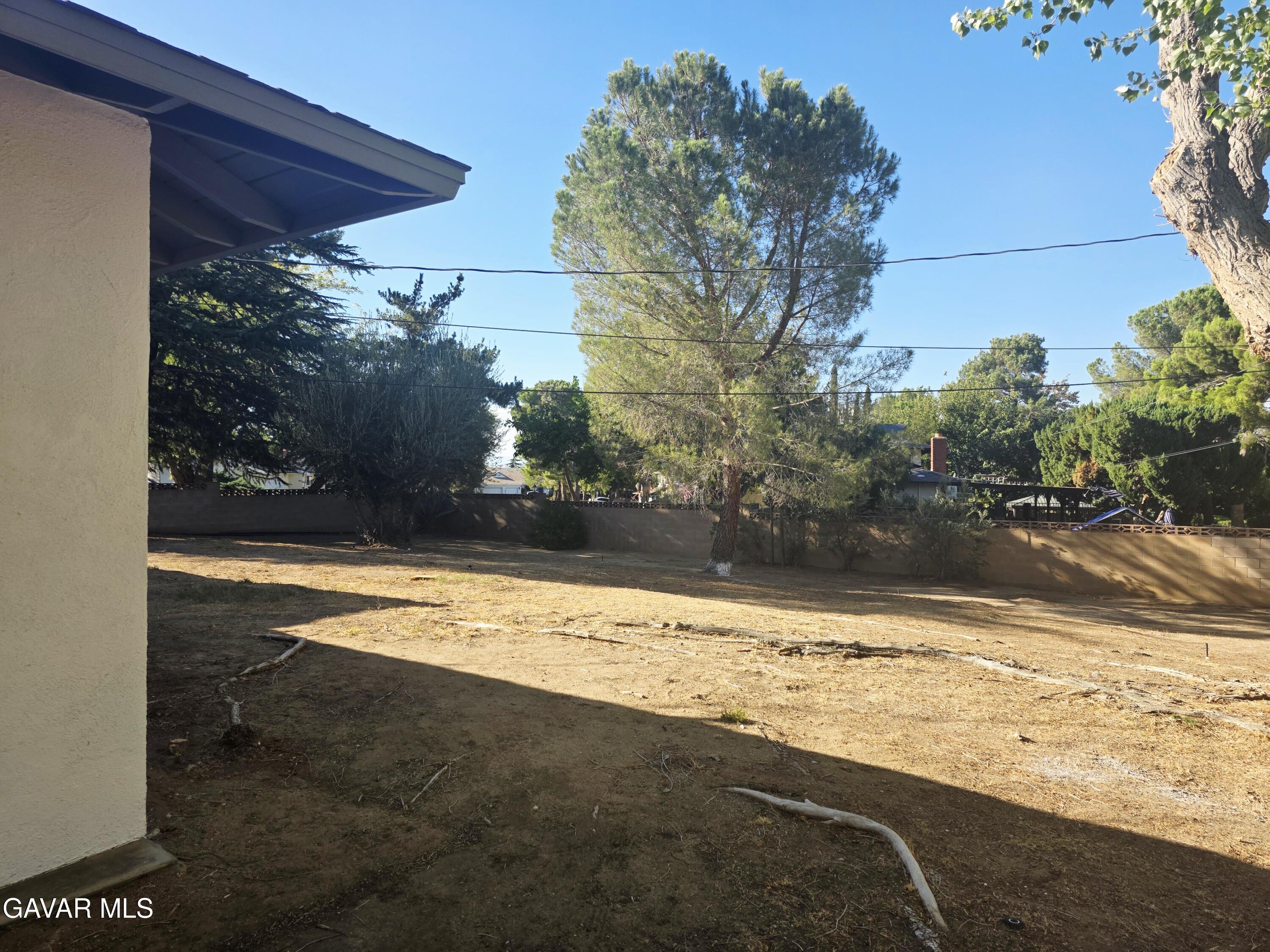 Lancaster, California, 93536, United States, 3 Bedrooms Bedrooms, ,2 BathroomsBathrooms,Residential,For Sale,1992417