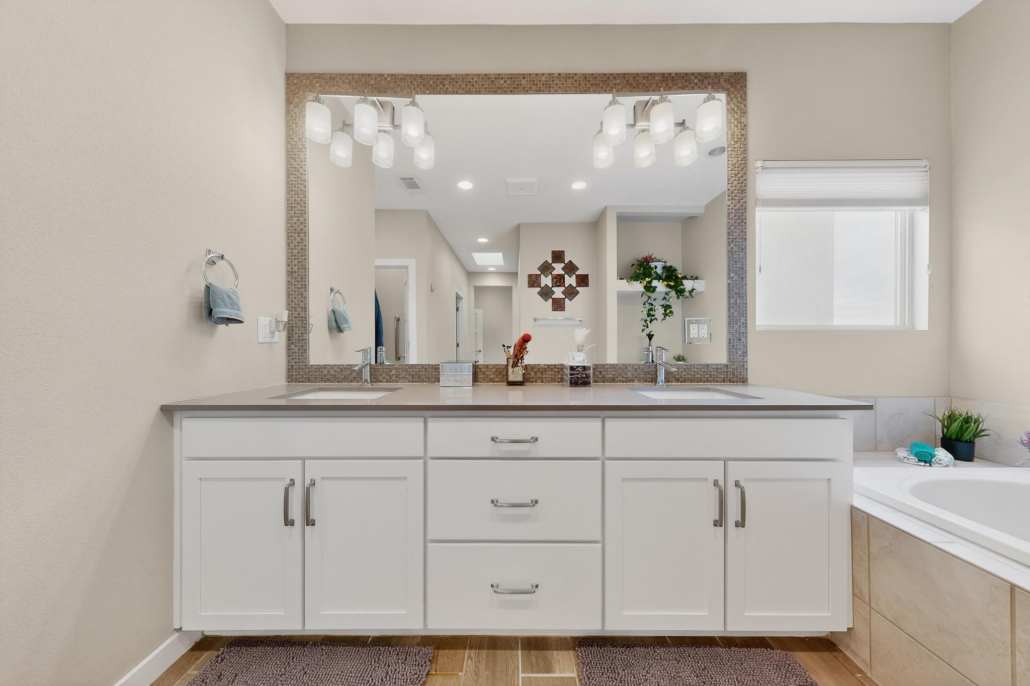 Albuquerque, New Mexico, 87120, United States, 3 Bedrooms Bedrooms, ,3 BathroomsBathrooms,Residential,For Sale,2008815