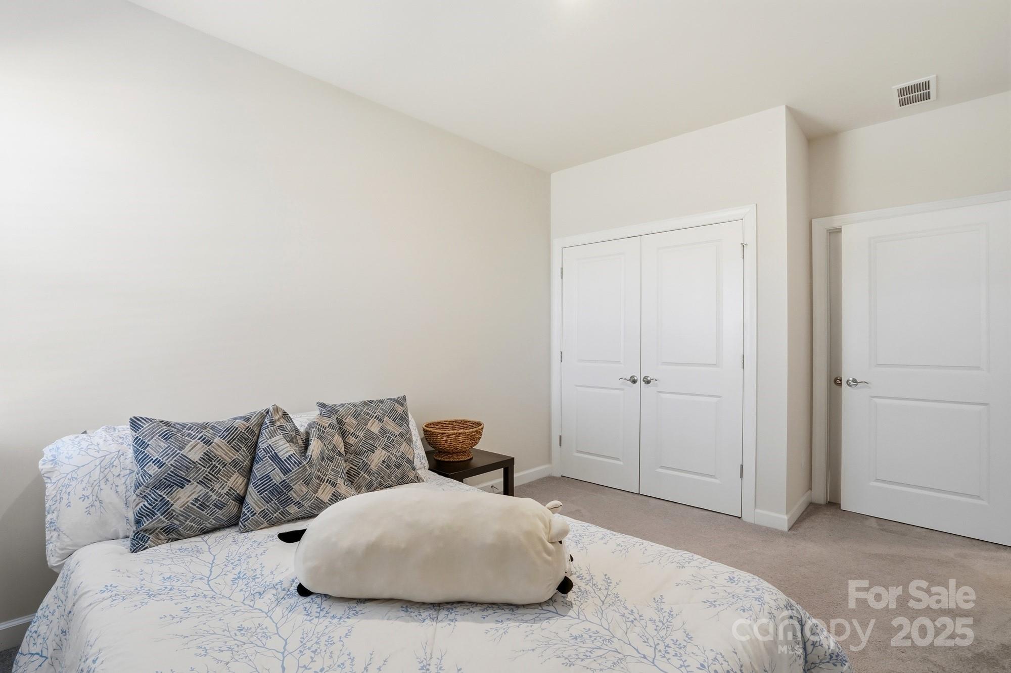 Huntersville, North Carolina, 28078, United States, 4 Bedrooms Bedrooms, ,4 BathroomsBathrooms,Residential,For Sale,1992464