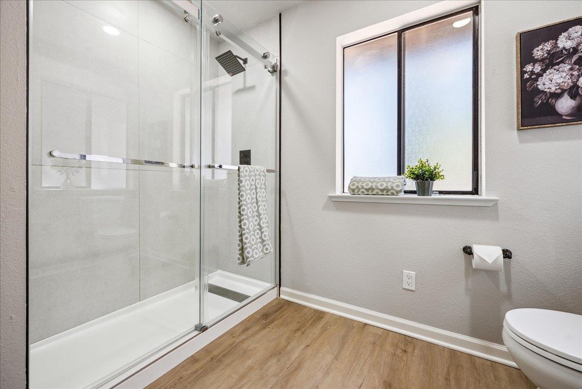 Grass Valley, California, 95949, United States, 4 Bedrooms Bedrooms, ,3 BathroomsBathrooms,Residential,For Sale,1976172