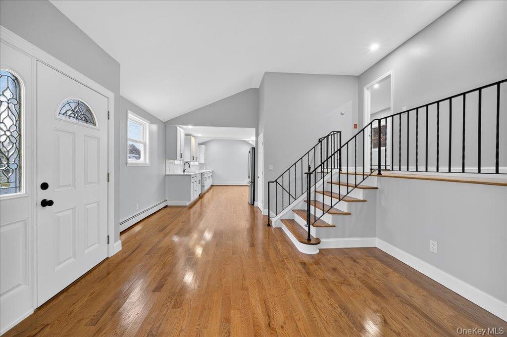 Saugerties, New York, 12477, United States, 4 Bedrooms Bedrooms, ,3 BathroomsBathrooms,Residential,For Sale,1986051