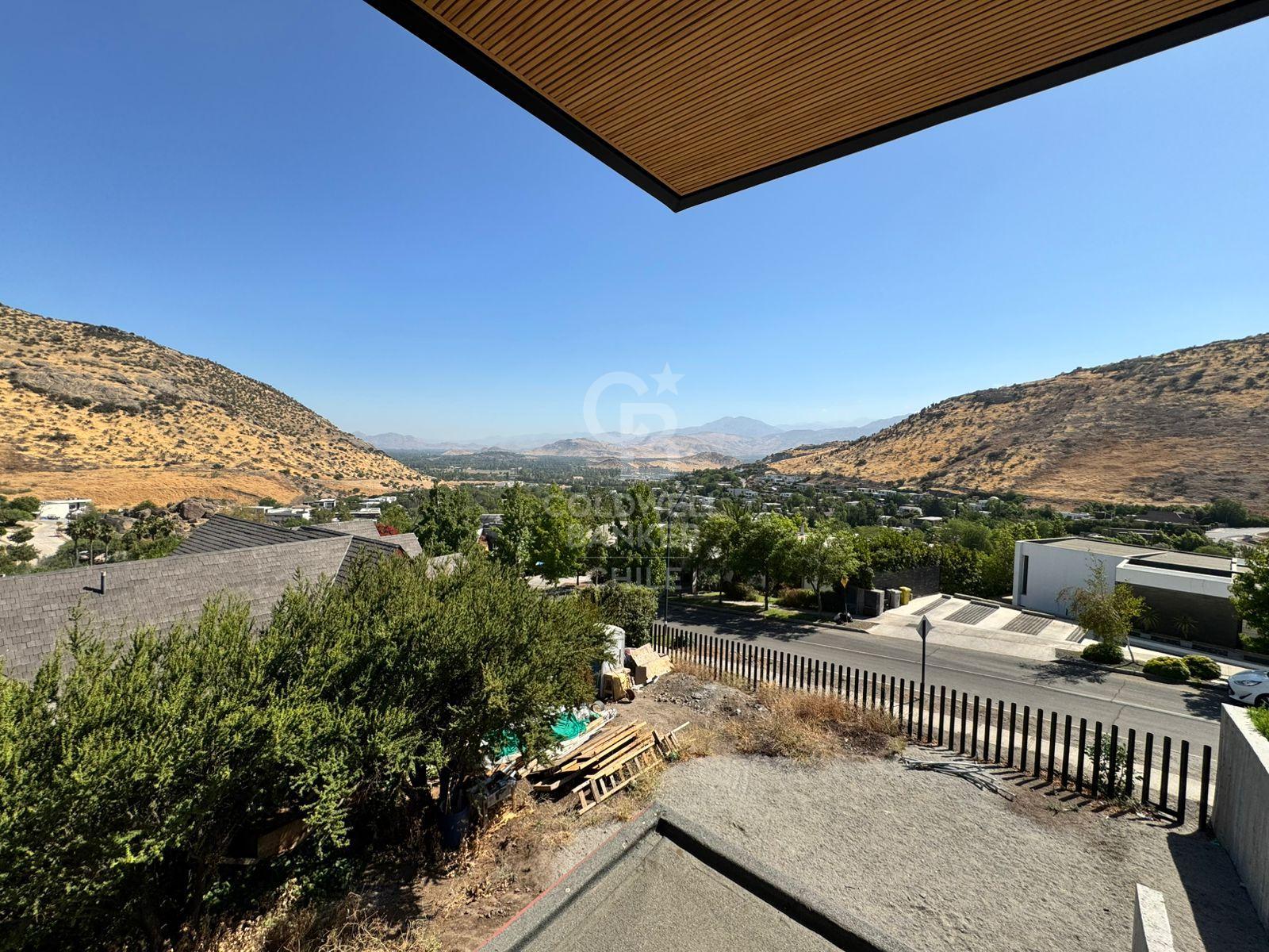 Colina, Chile, 4 Bedrooms Bedrooms, ,4 BathroomsBathrooms,Residential,For Sale,1690694