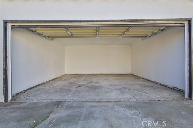 Los Angeles, California, 90047, United States, 5 Bedrooms Bedrooms, ,Residential,For Sale,2009243