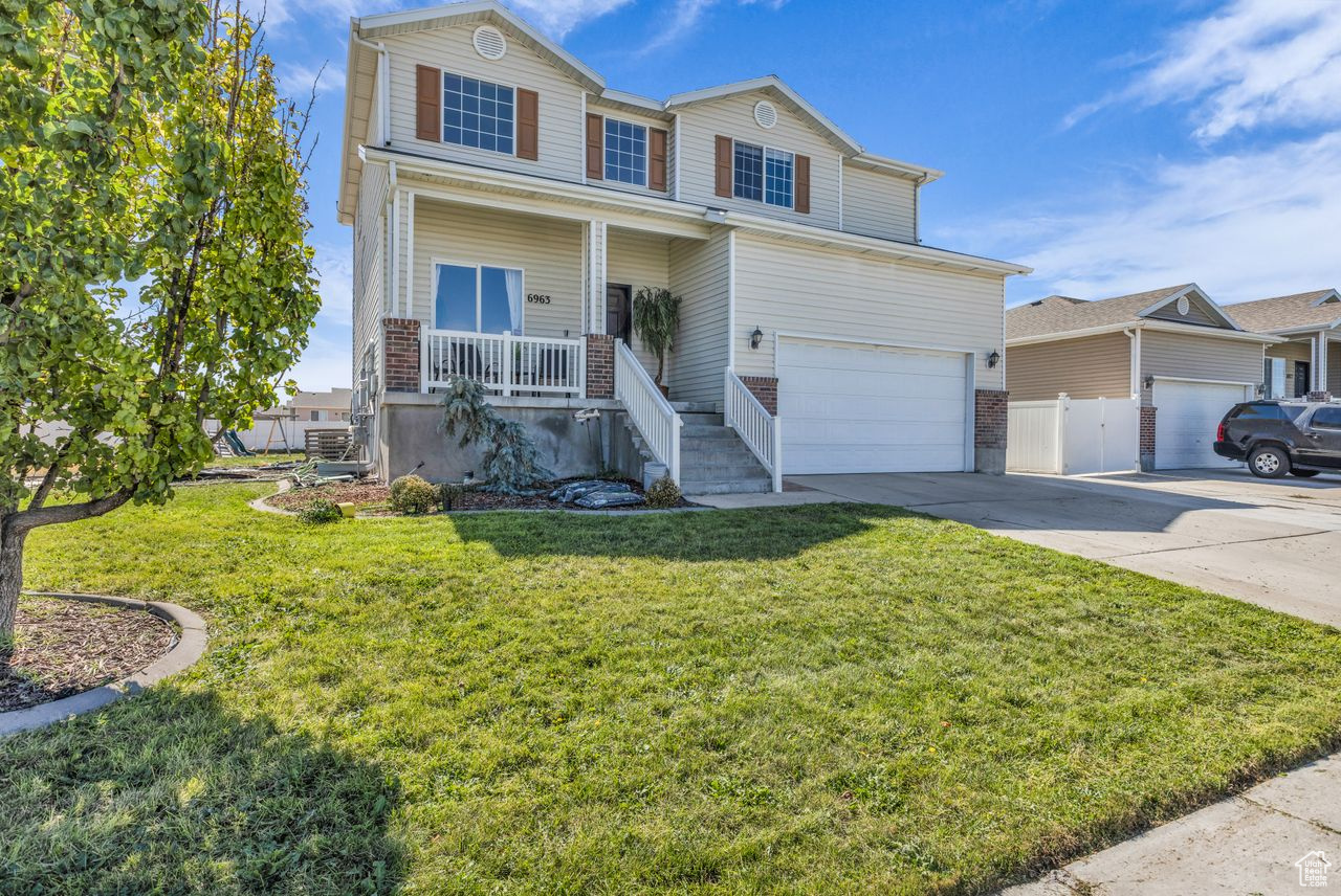 West Valley City, Utah, 84128, United States, 4 Bedrooms Bedrooms, ,3 BathroomsBathrooms,Residential,For Sale,1949821